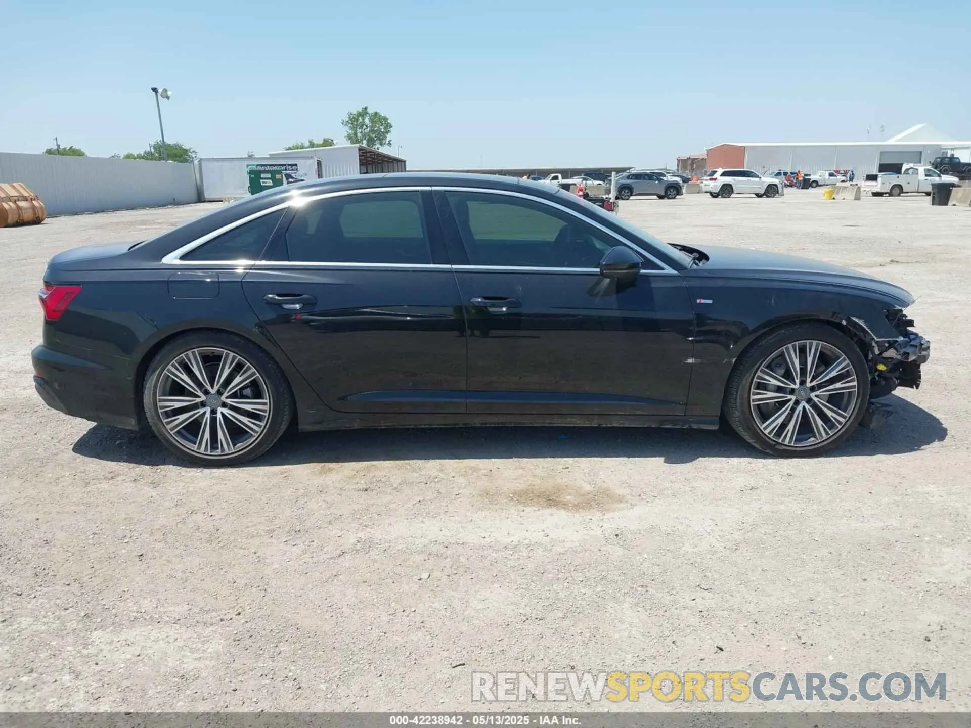 14 Фотография поврежденного автомобиля WAUM2AF25KN058165 AUDI A6 2019
