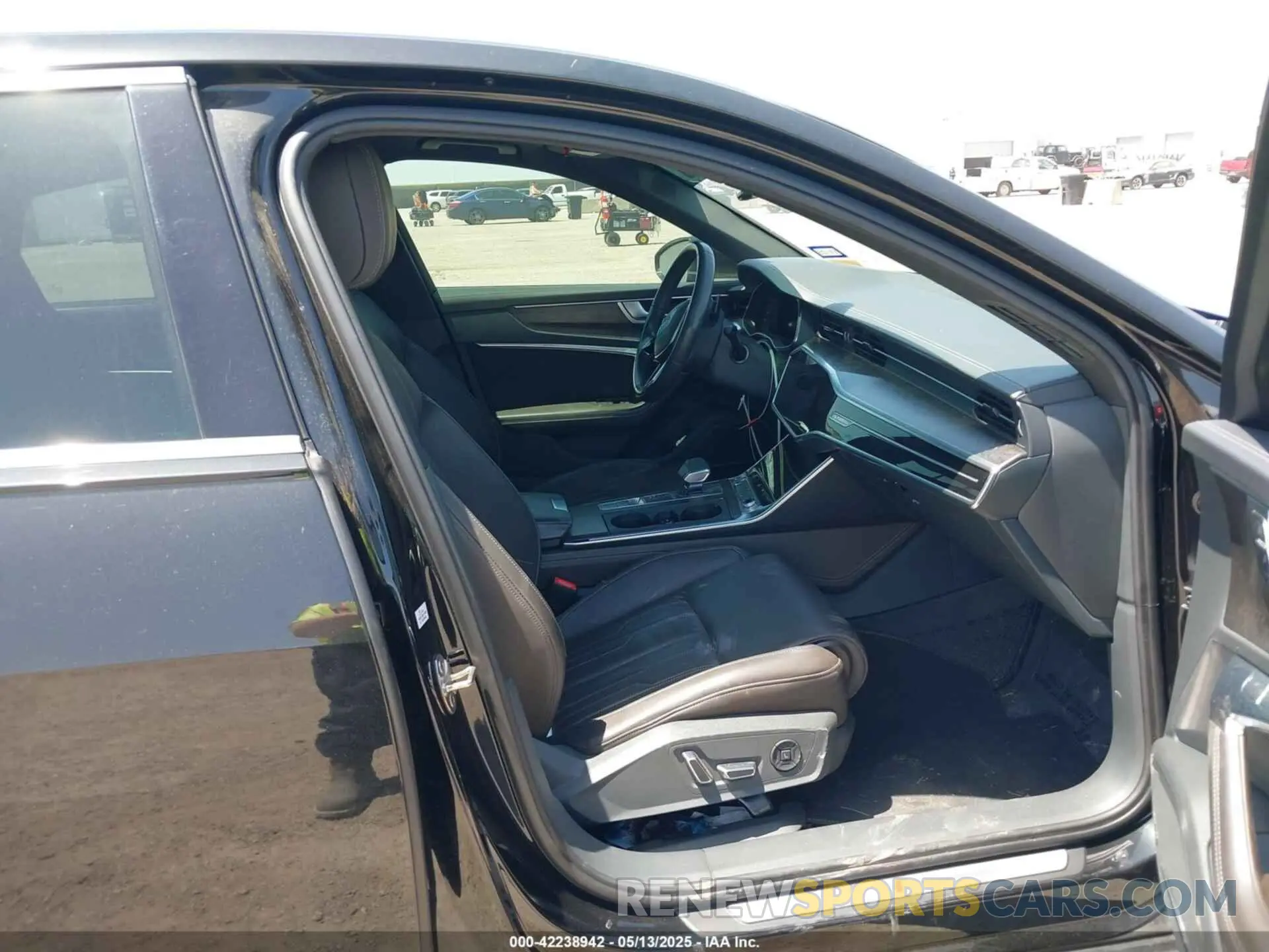 5 Фотография поврежденного автомобиля WAUM2AF25KN058165 AUDI A6 2019