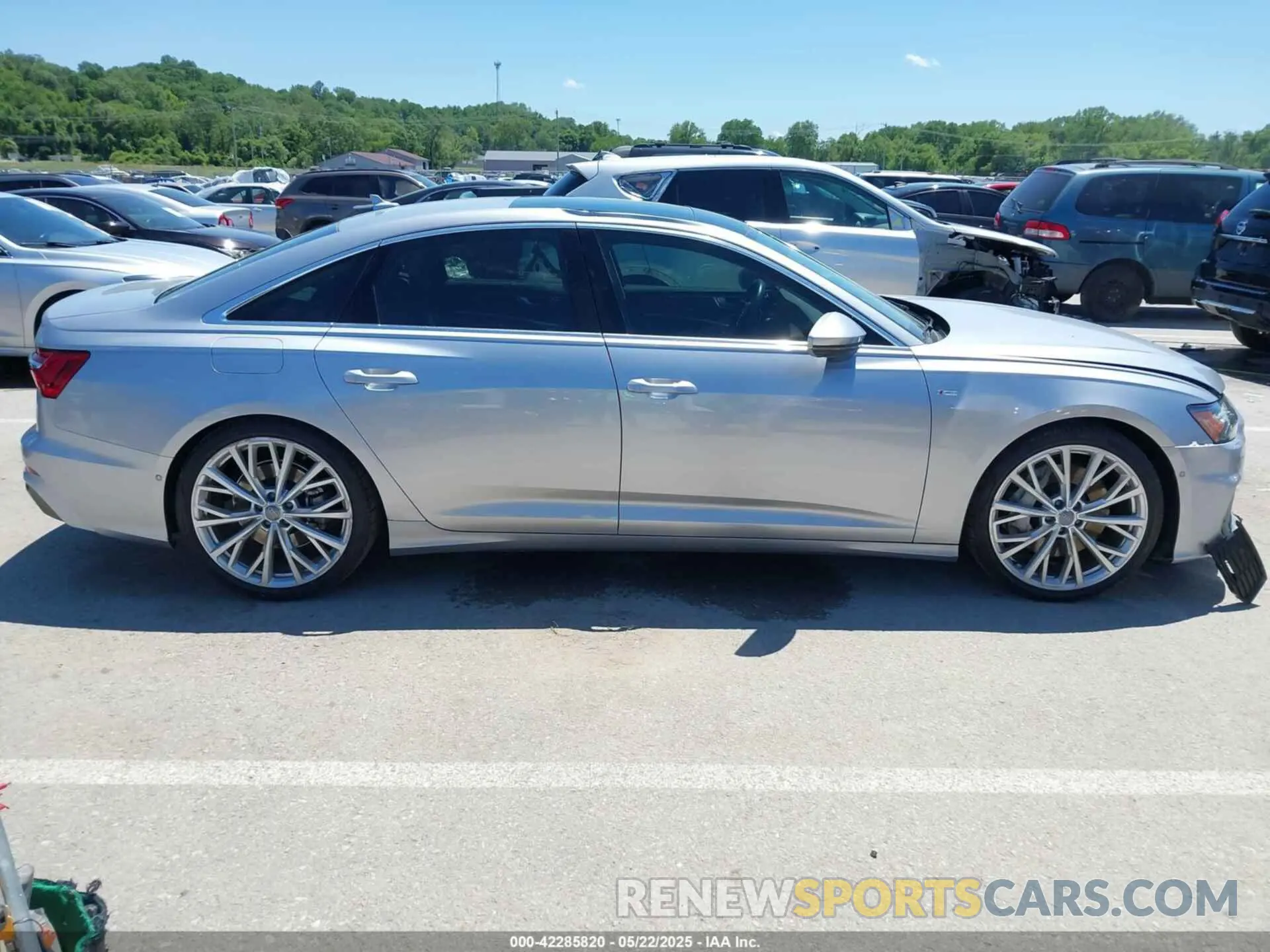 13 Photograph of a damaged car WAUM2AF26KN052357 AUDI A6 2019