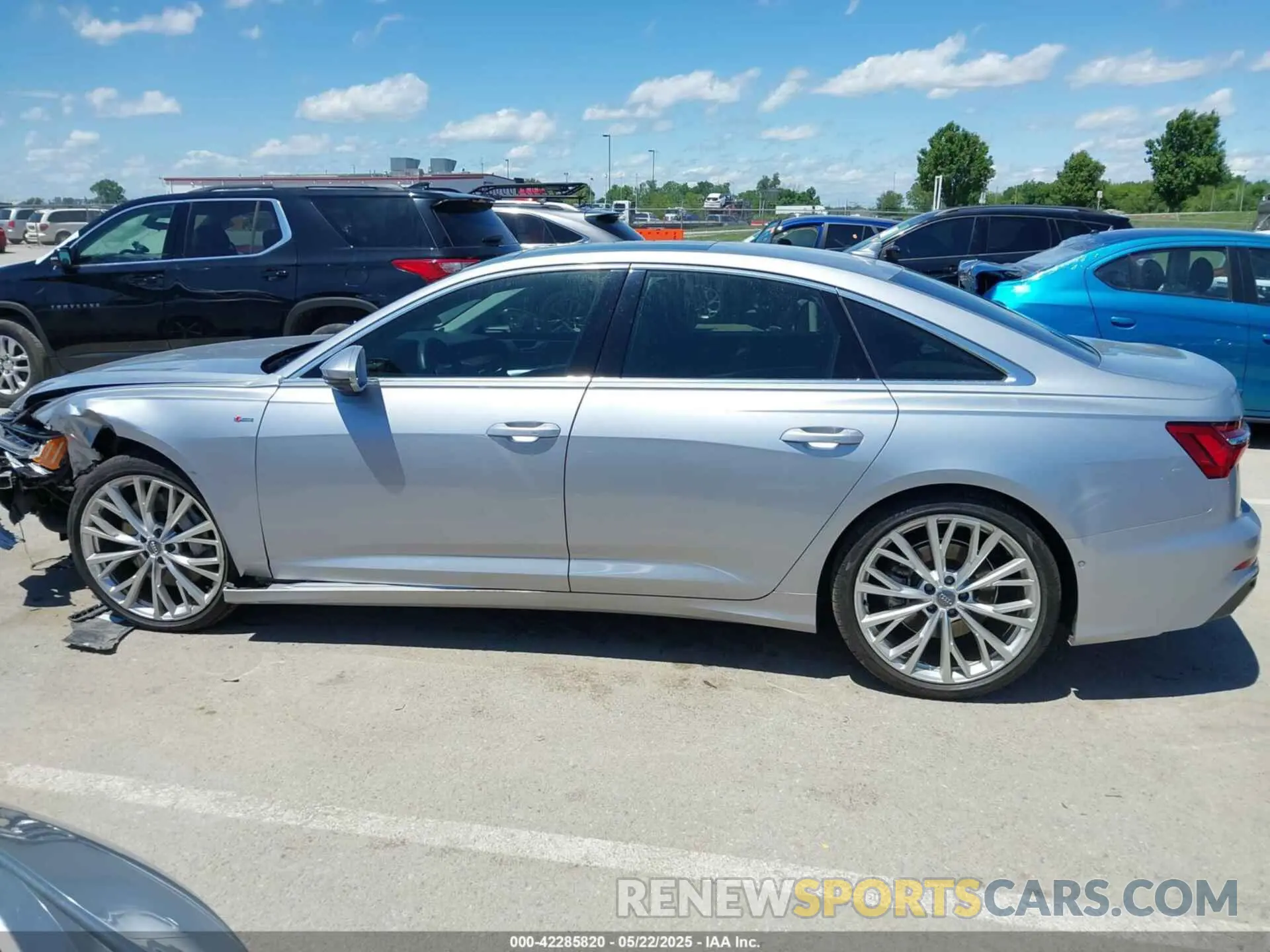 14 Photograph of a damaged car WAUM2AF26KN052357 AUDI A6 2019