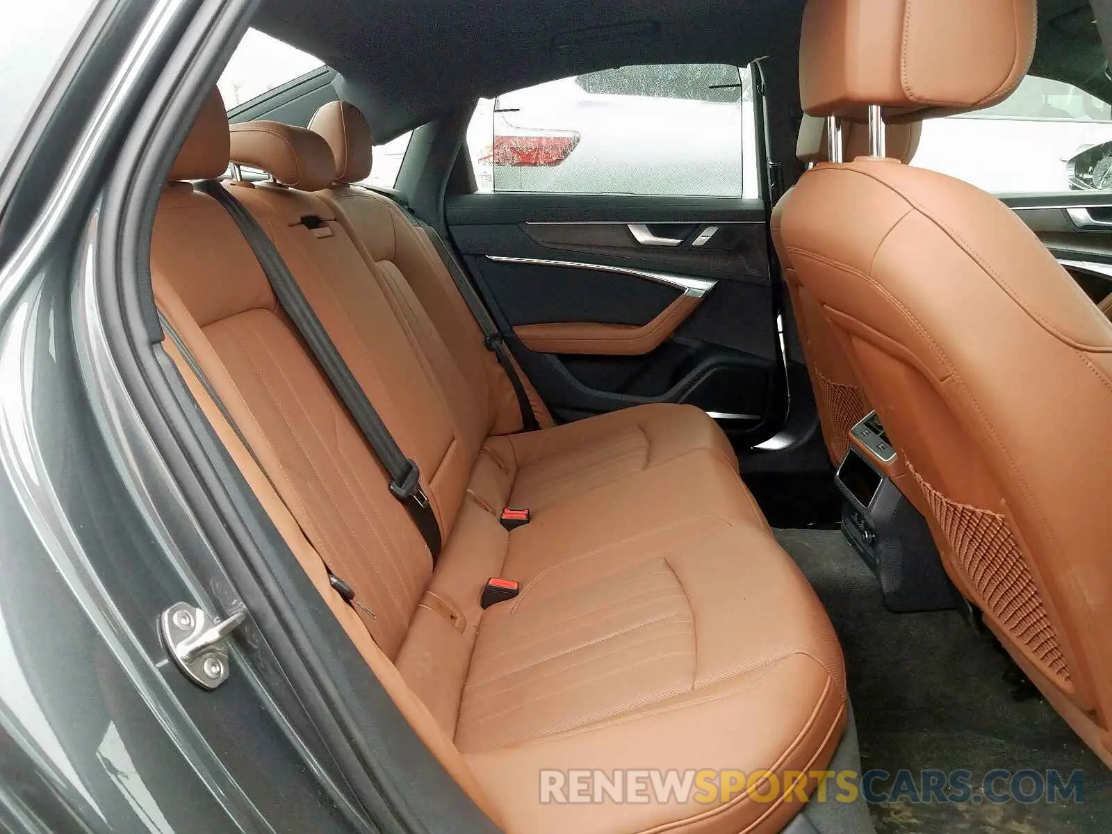 6 Photograph of a damaged car WAUM2AF2XKN033830 AUDI A6 2019