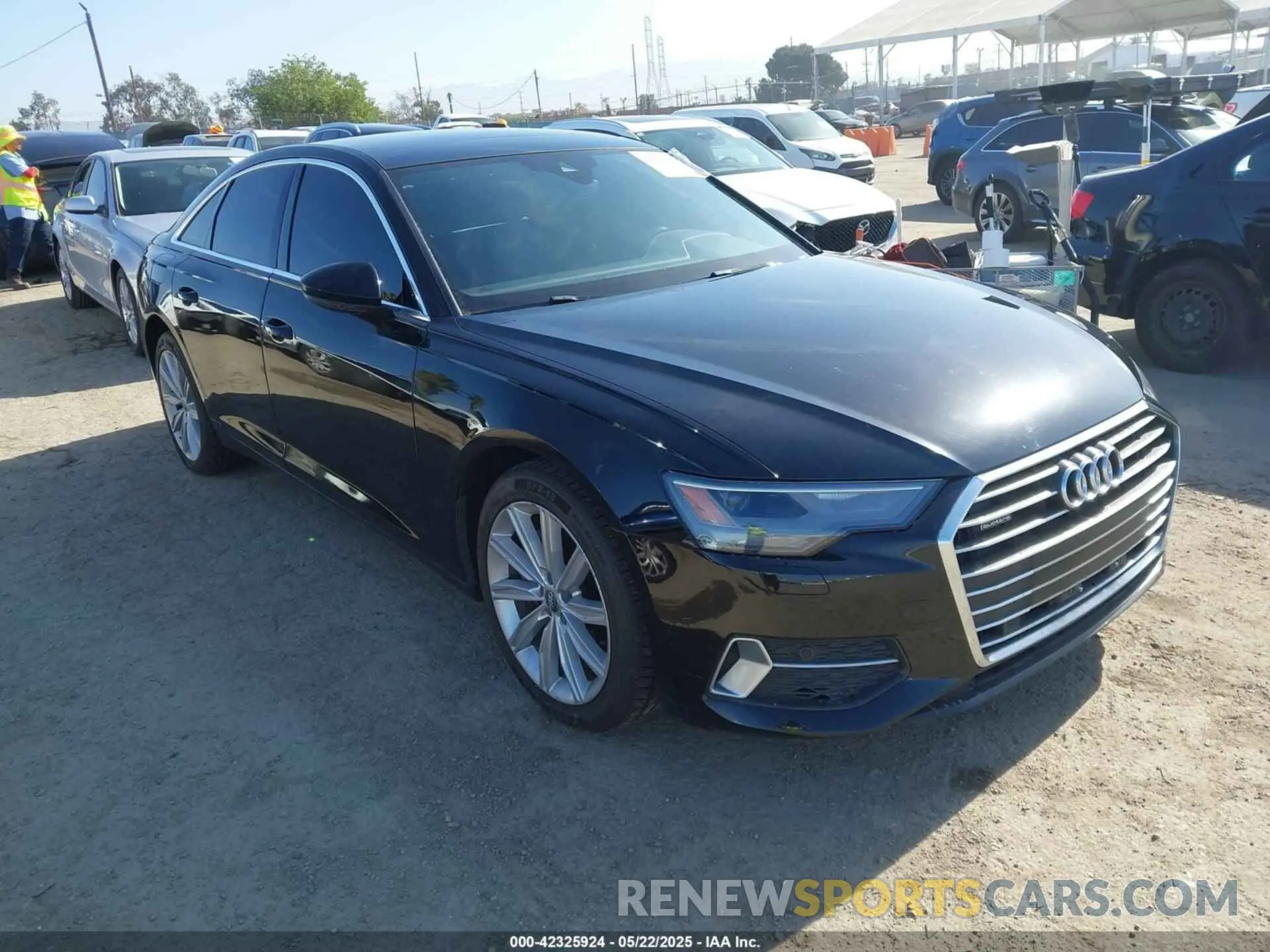 1 Фотография поврежденного автомобиля WAUD8AF25LN040474 AUDI A6 2020