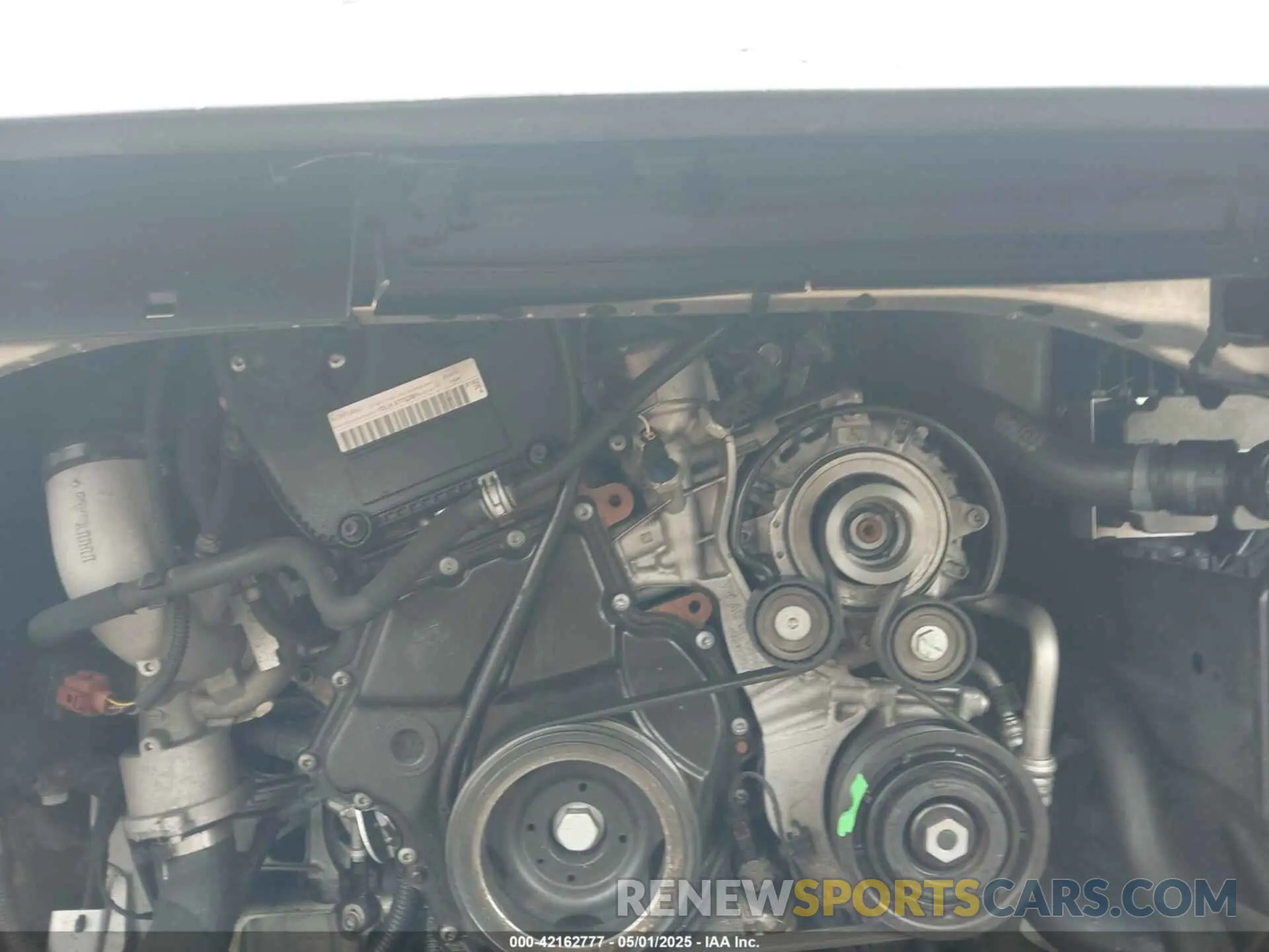 10 Фотография поврежденного автомобиля WAUD8AF28LN038685 AUDI A6 2020