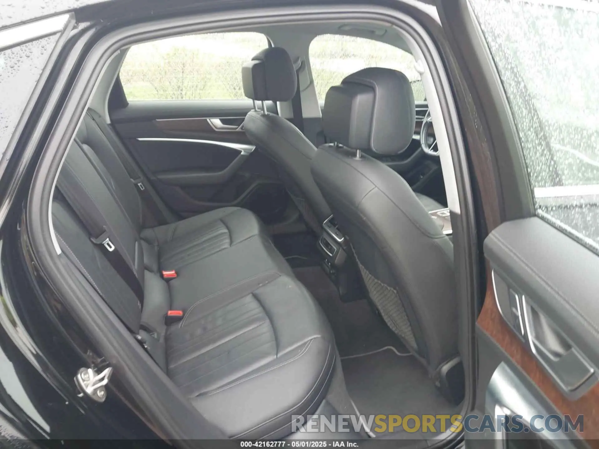 8 Фотография поврежденного автомобиля WAUD8AF28LN038685 AUDI A6 2020