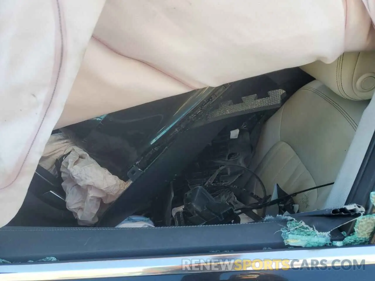 7 Photograph of a damaged car WAUL2AF2XLN077971 AUDI A6 2020