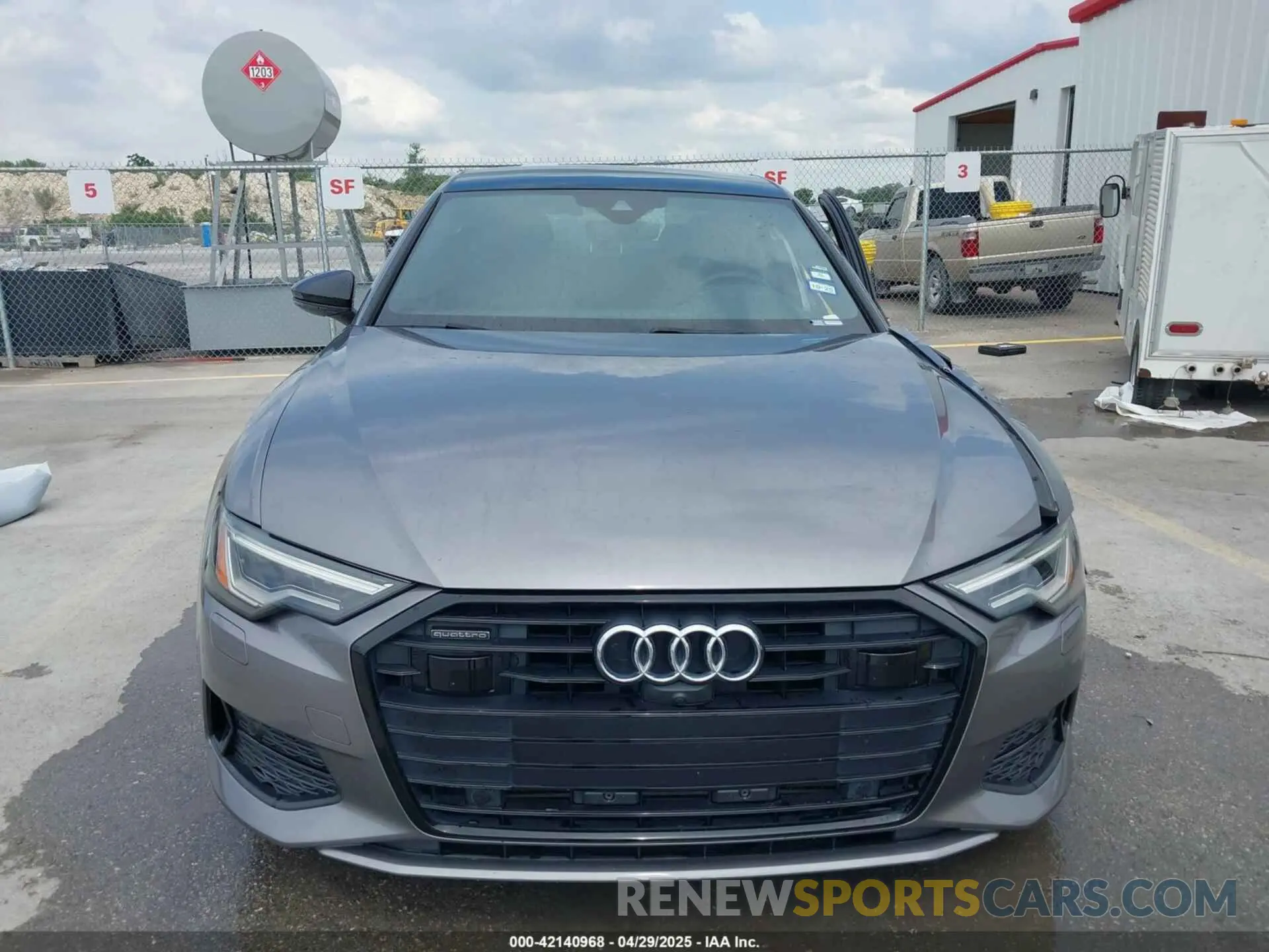 12 Фотография поврежденного автомобиля WAUE3AF21MN046096 AUDI A6 2021