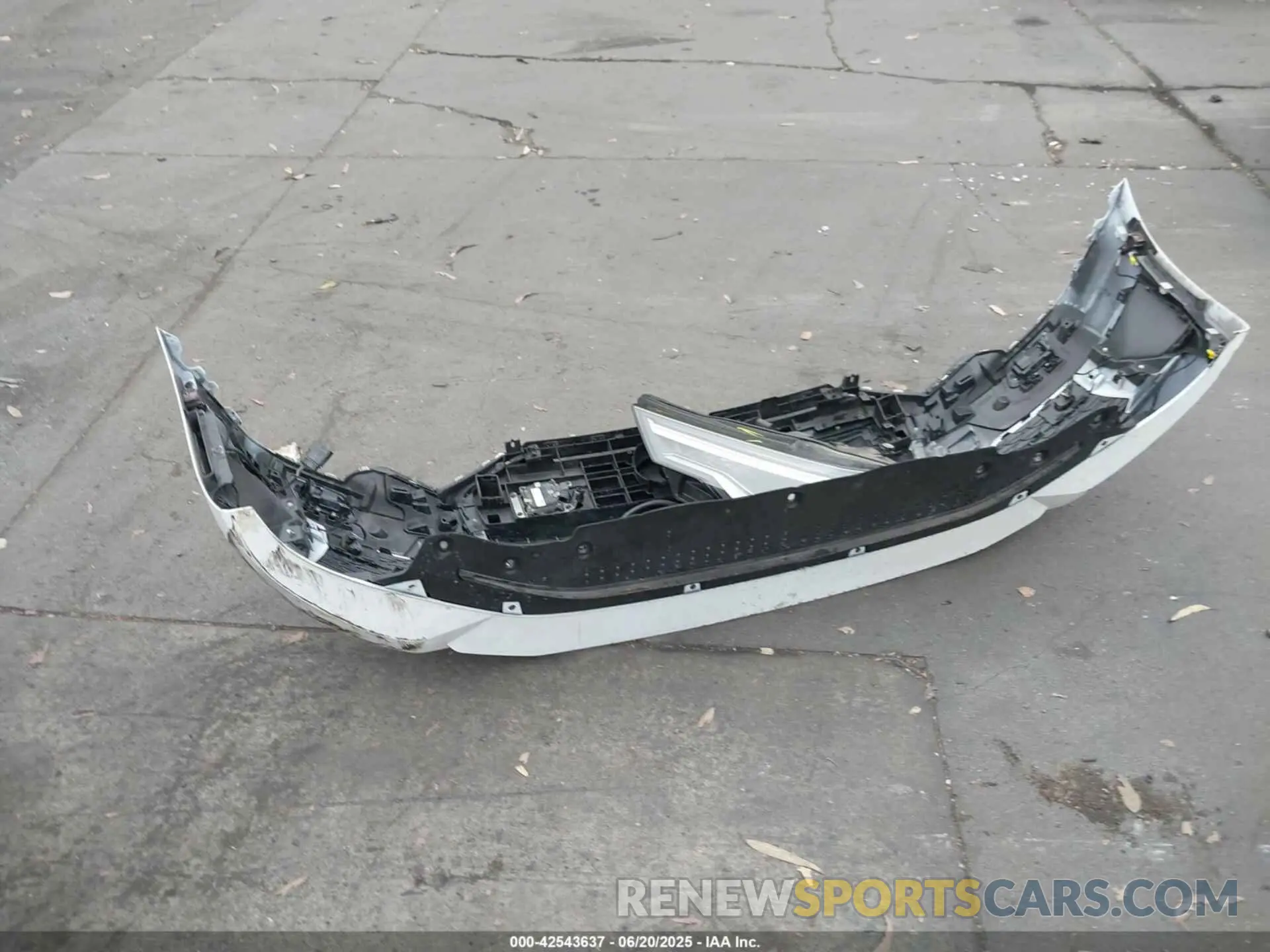 12 Фотография поврежденного автомобиля WAUE3AF27MN067955 AUDI A6 2021