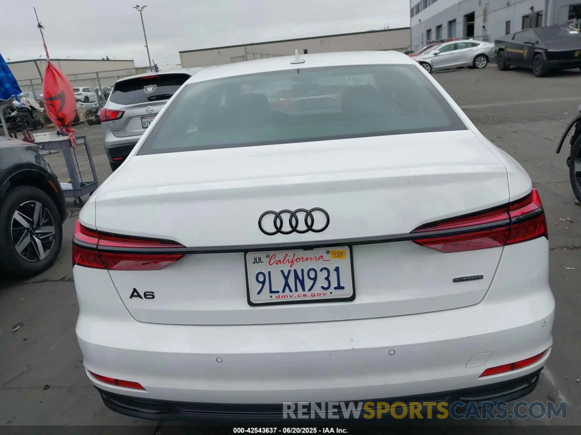 17 Фотография поврежденного автомобиля WAUE3AF27MN067955 AUDI A6 2021