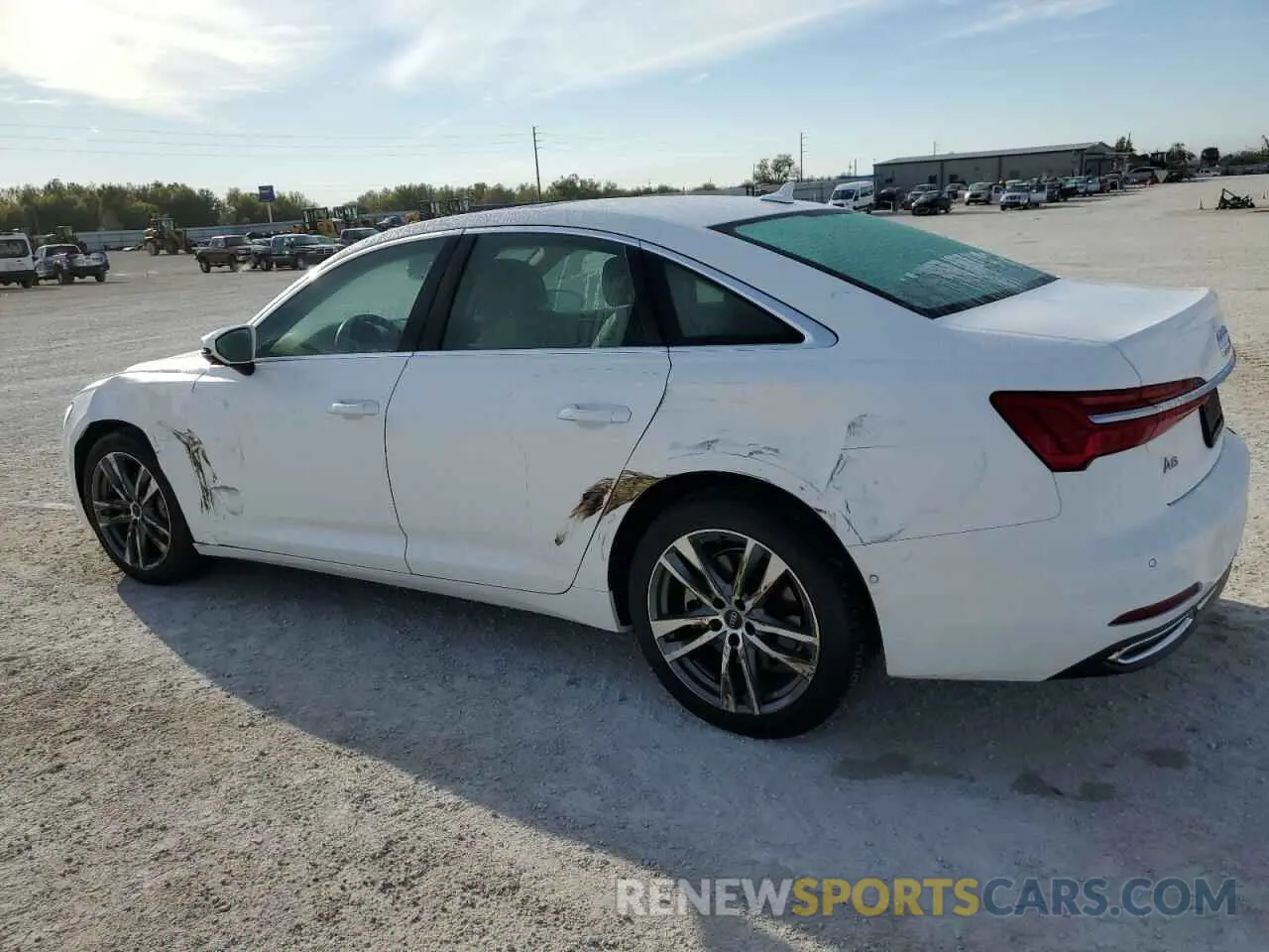 2 Фотография поврежденного автомобиля WAUE8AF24MN031836 AUDI A6 2021