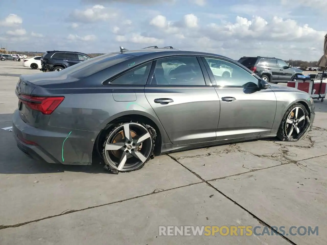 3 Фотография поврежденного автомобиля WAUM2AF2XMN054051 AUDI A6 2021