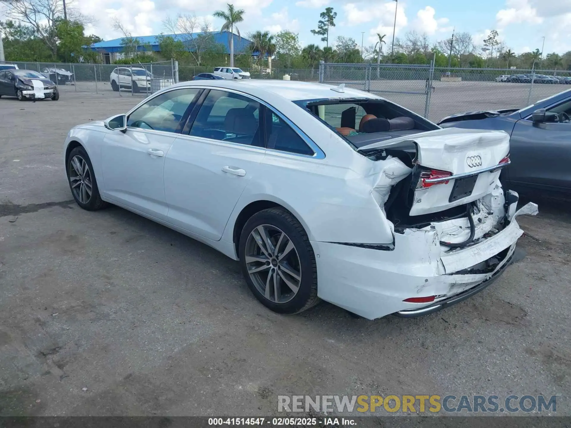 3 Фотография поврежденного автомобиля WAUD3BF27PN087628 AUDI A6 2023