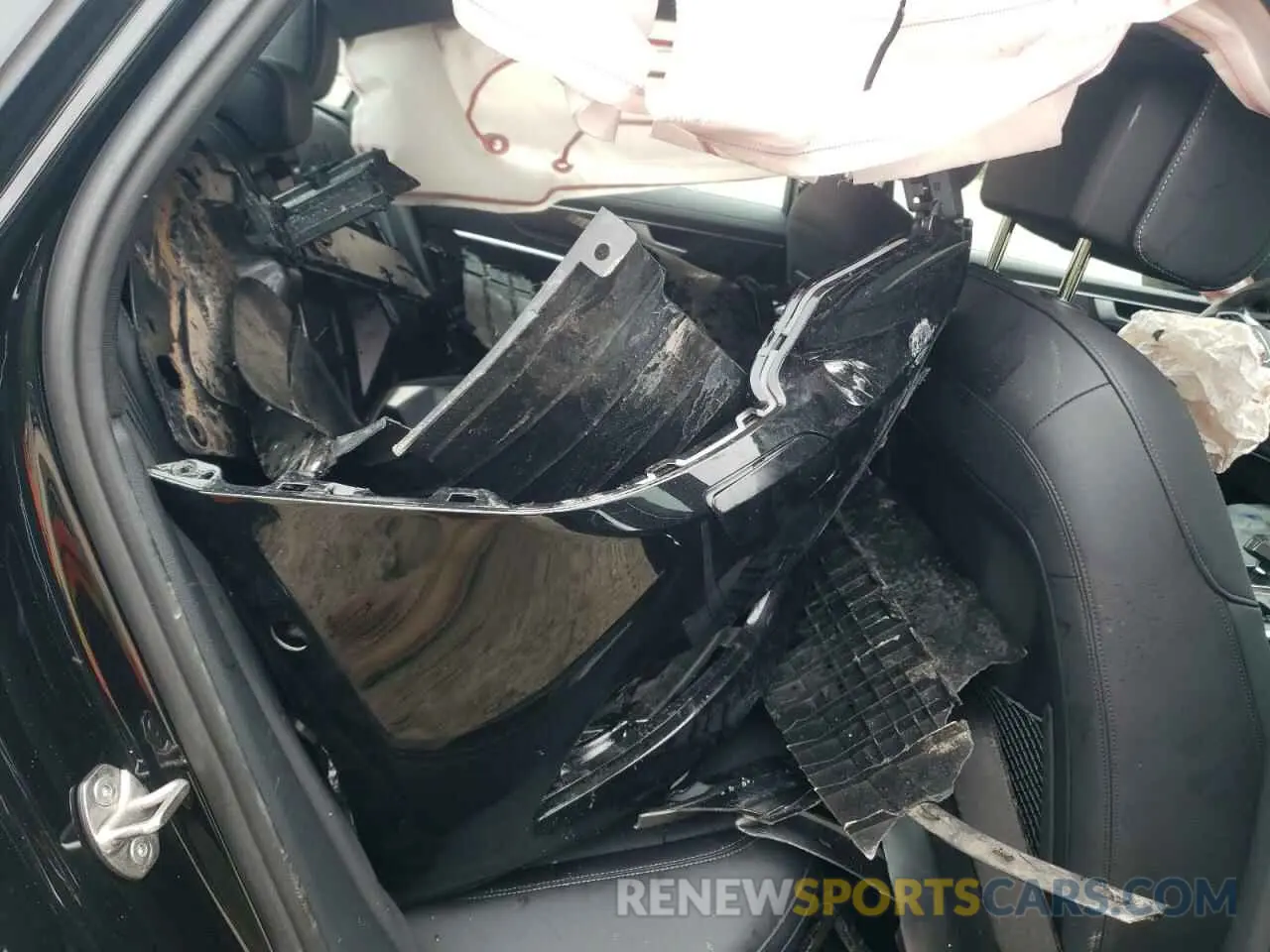 10 Photograph of a damaged car WAUE3BF20PN005310 AUDI A6 2023