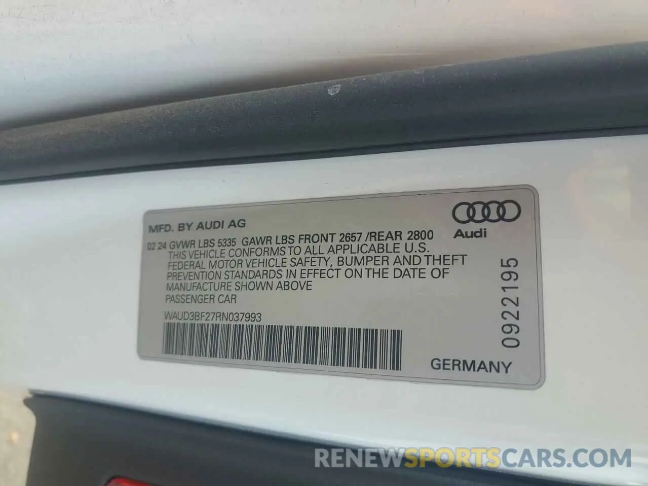 12 Фотография поврежденного автомобиля WAUD3BF27RN037993 AUDI A6 2024