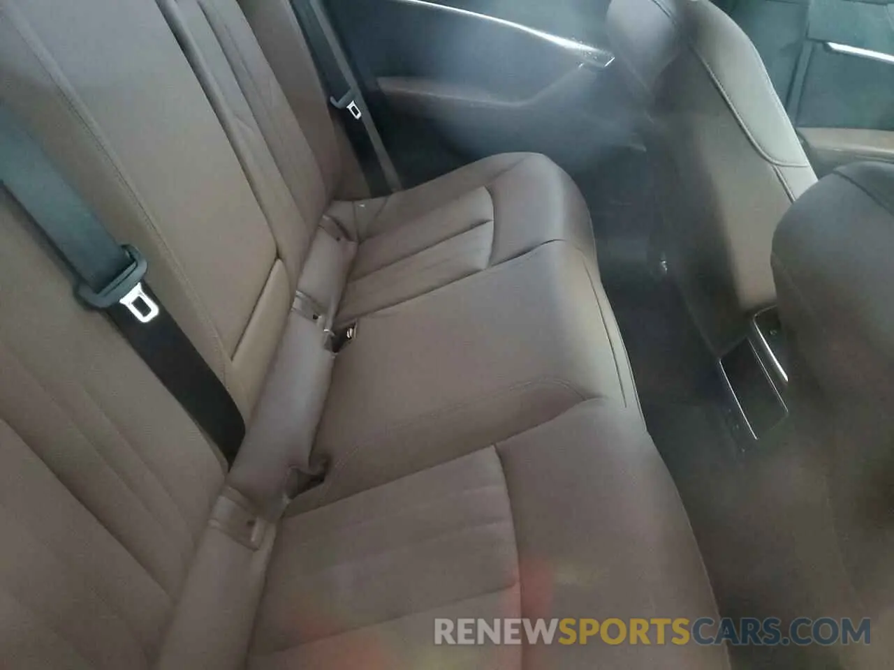 10 Фотография поврежденного автомобиля WAUE3BF23RN039101 AUDI A6 2024