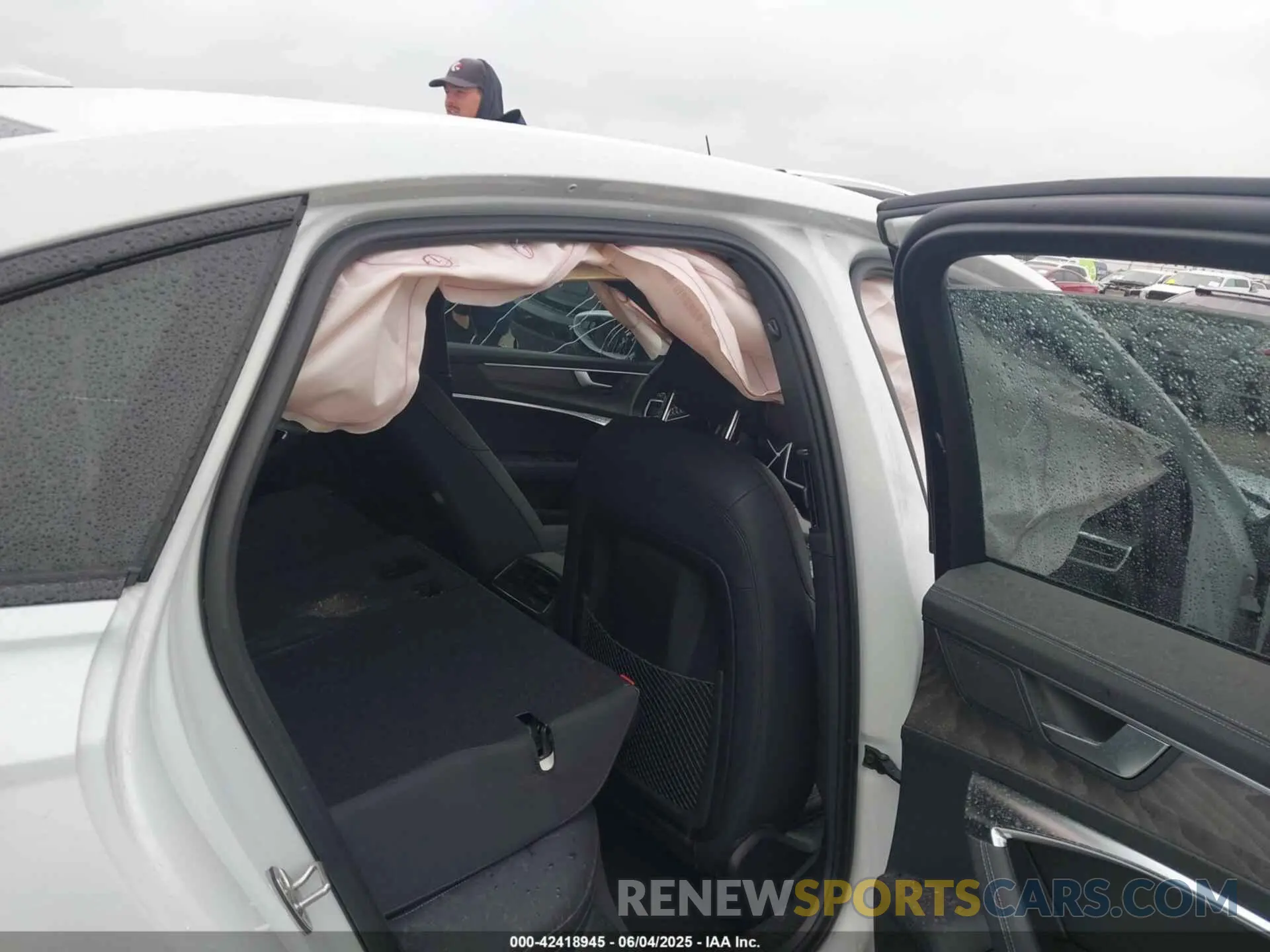 8 Photograph of a damaged car WAUE3BF26RN029713 AUDI A6 2024