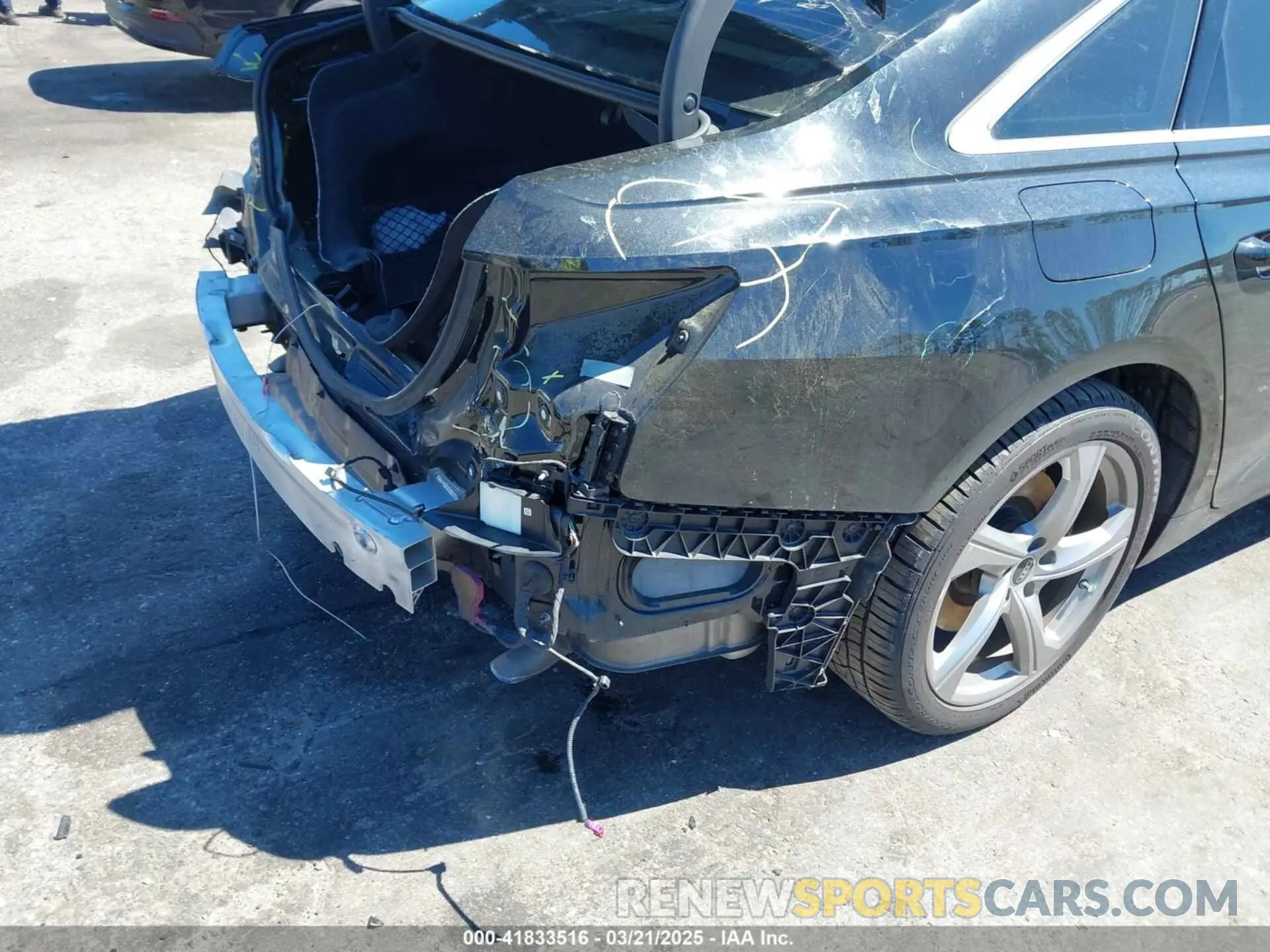 6 Фотография поврежденного автомобиля WAUE3BF29RN005518 AUDI A6 2024