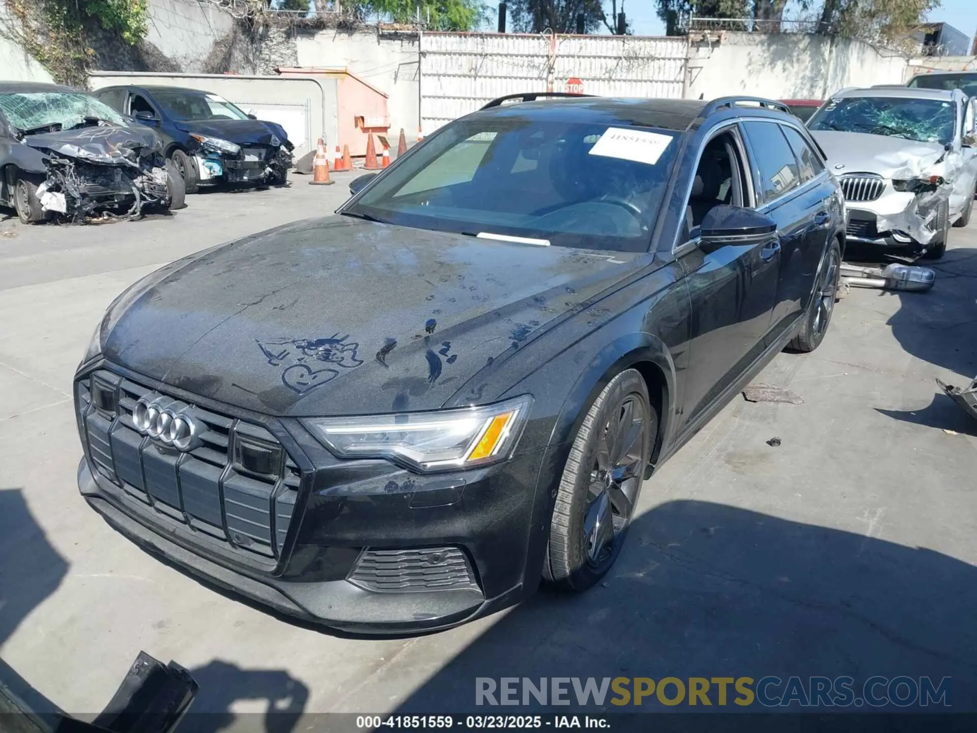 2 Фотография поврежденного автомобиля WAU72BF2XLN086368 AUDI A6 ALLROAD 2020