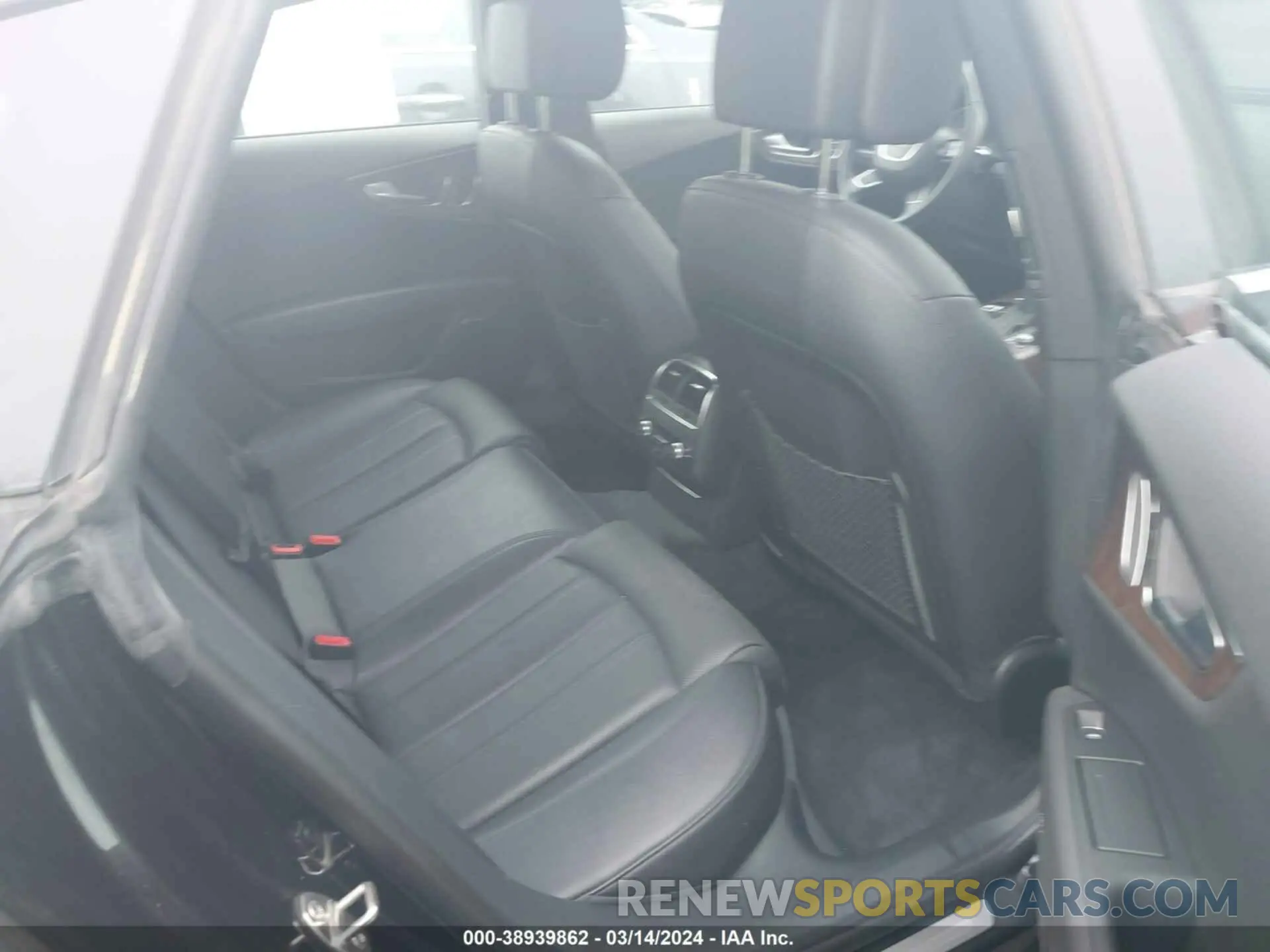 8 Photograph of a damaged car WAU2GAFC0EN071850 AUDI A7 2014