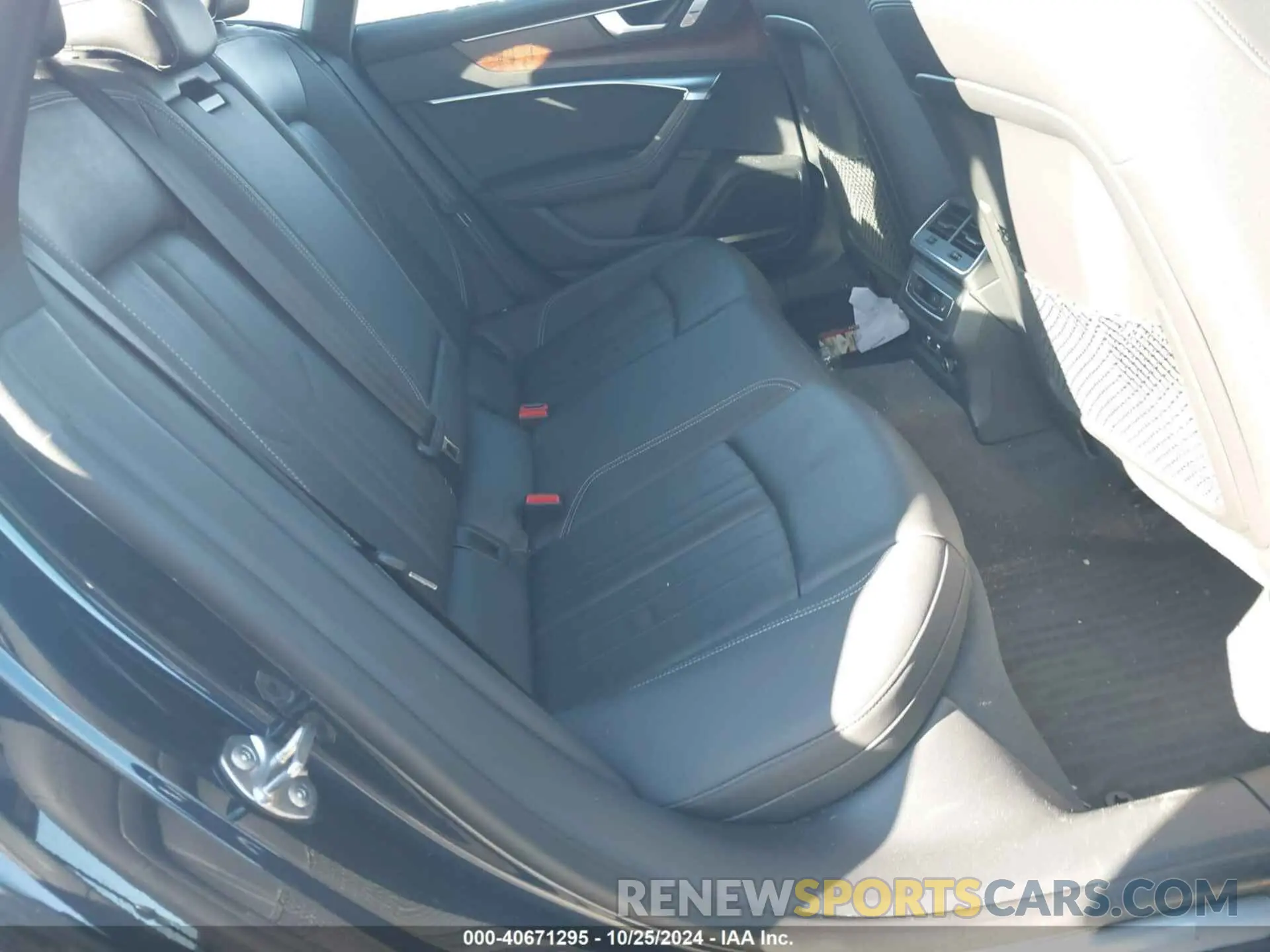 8 Фотография поврежденного автомобиля WAUU2AF25KN041379 AUDI A7 2019