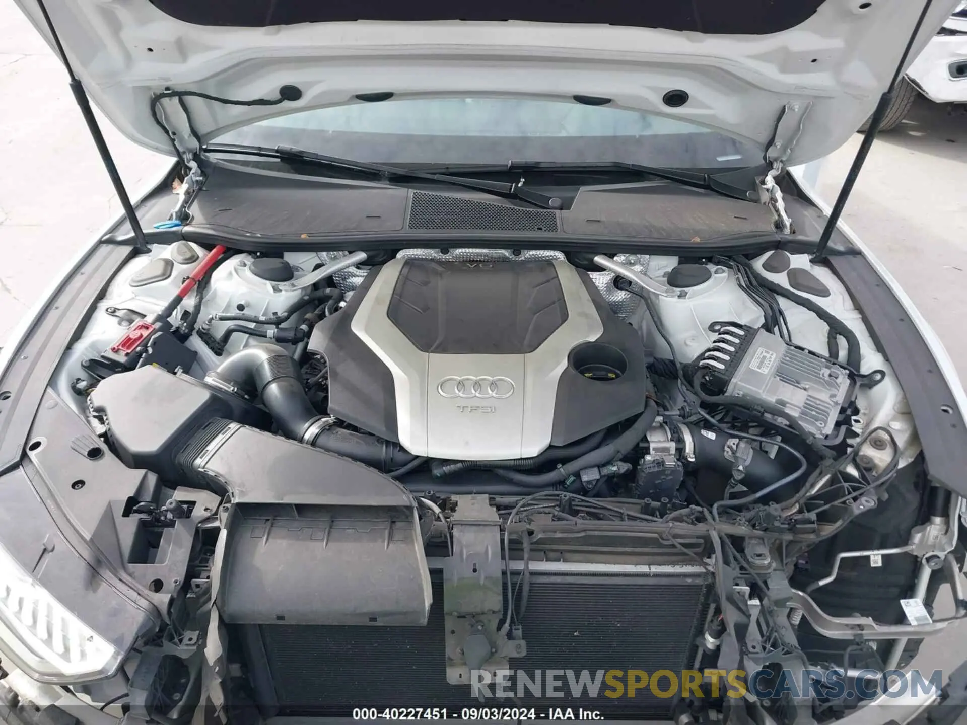 10 Фотография поврежденного автомобиля WAUU2AF25KN070493 AUDI A7 2019