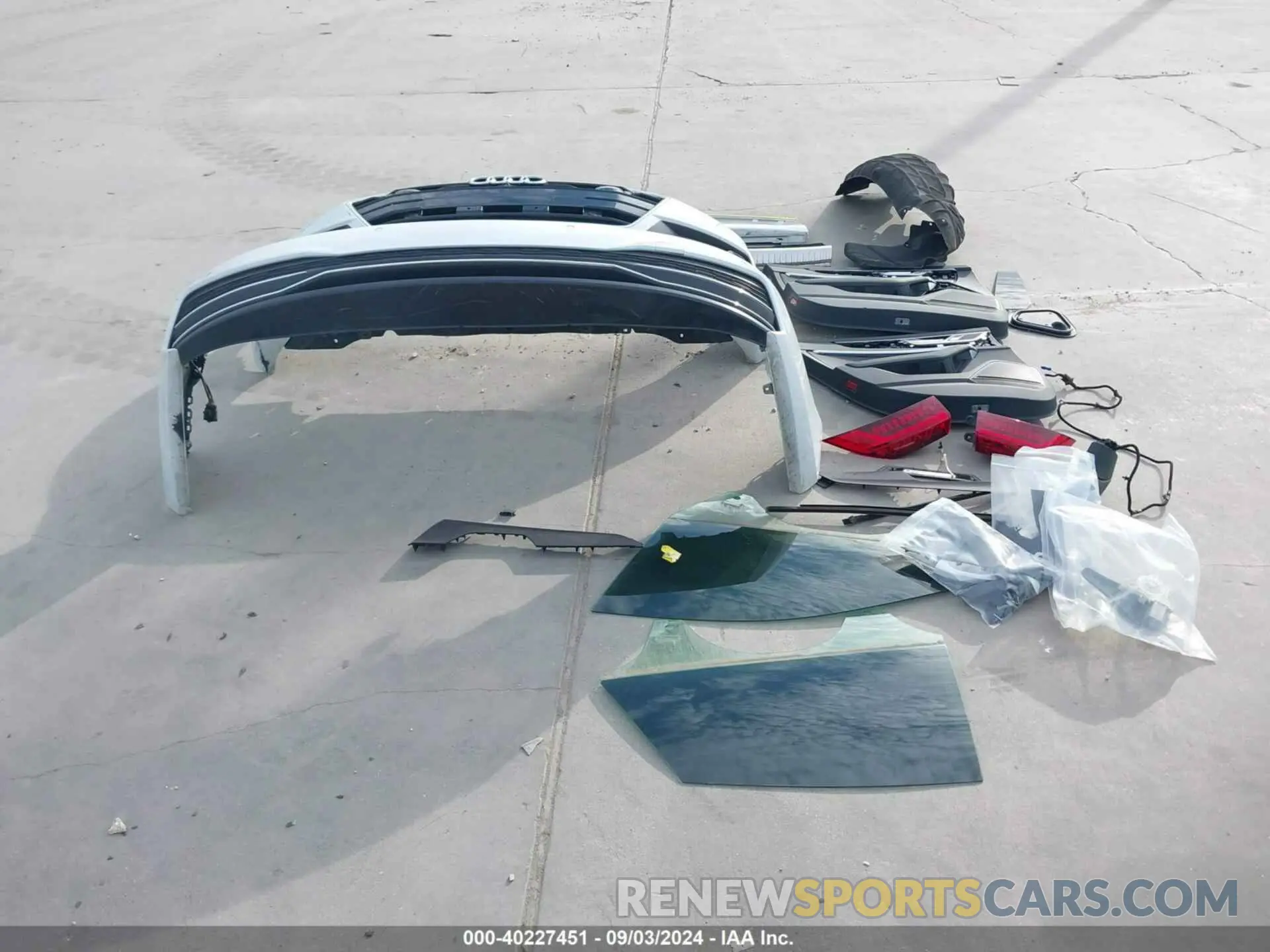 12 Фотография поврежденного автомобиля WAUU2AF25KN070493 AUDI A7 2019