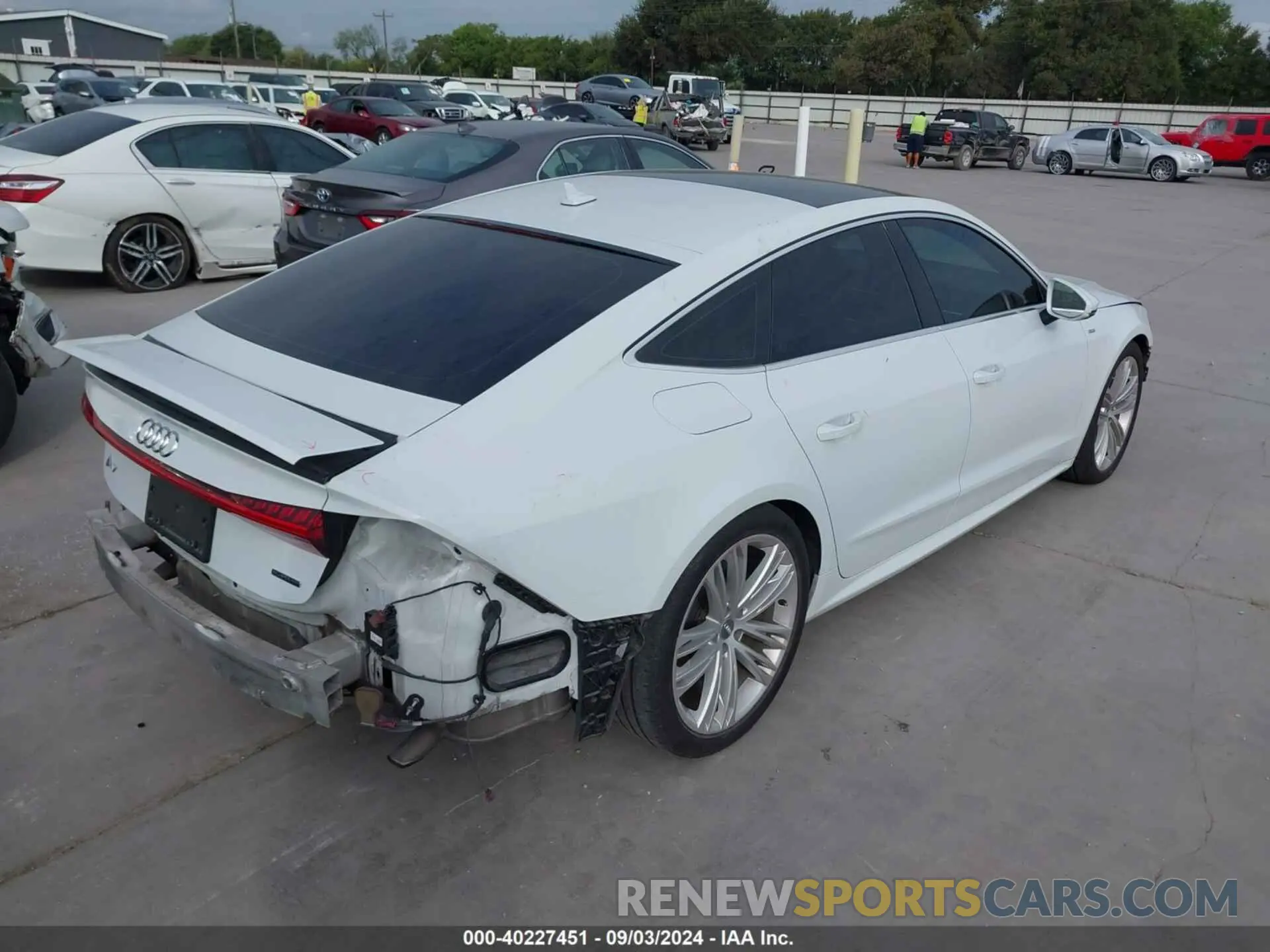 4 Фотография поврежденного автомобиля WAUU2AF25KN070493 AUDI A7 2019