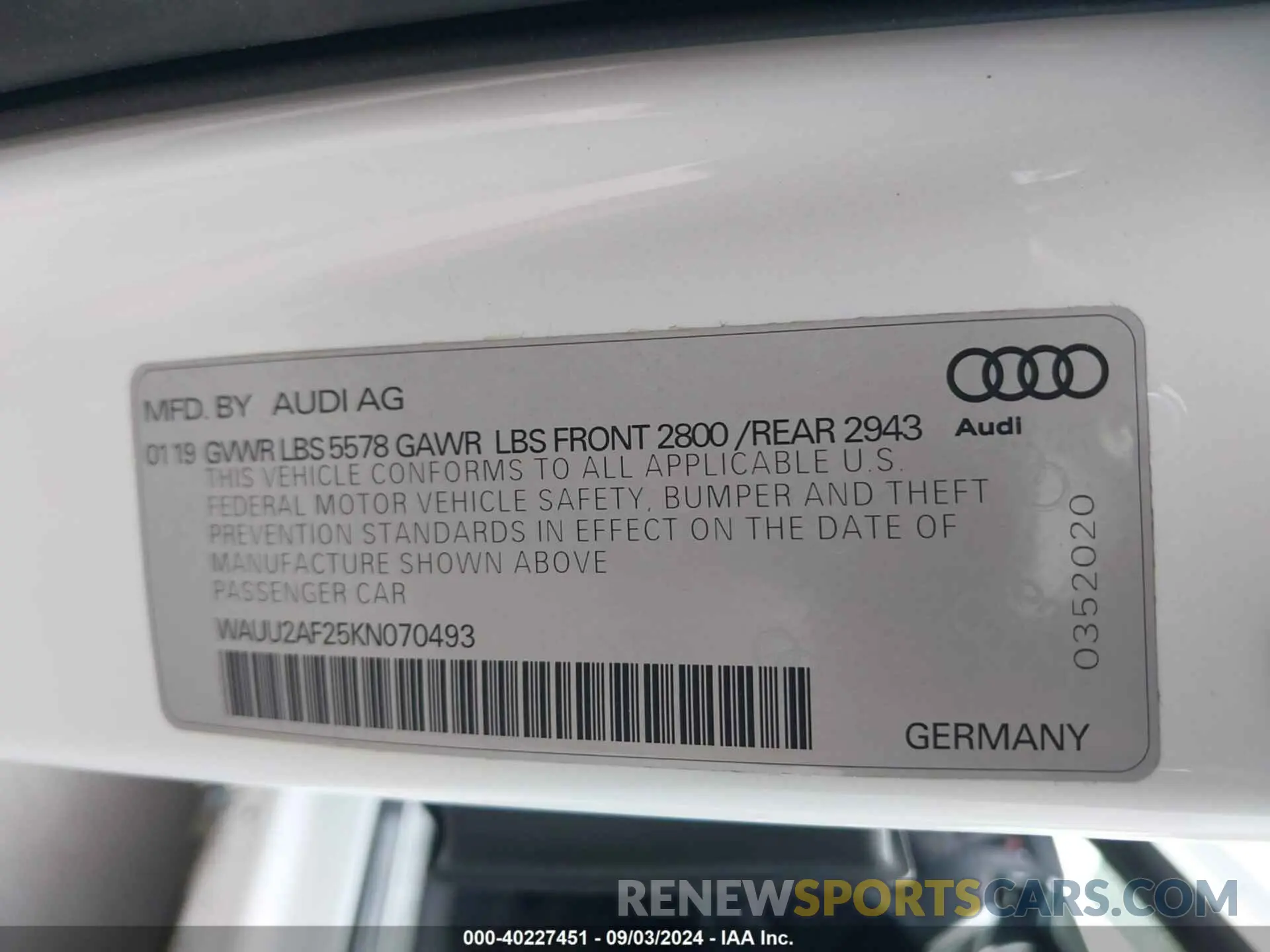 9 Фотография поврежденного автомобиля WAUU2AF25KN070493 AUDI A7 2019