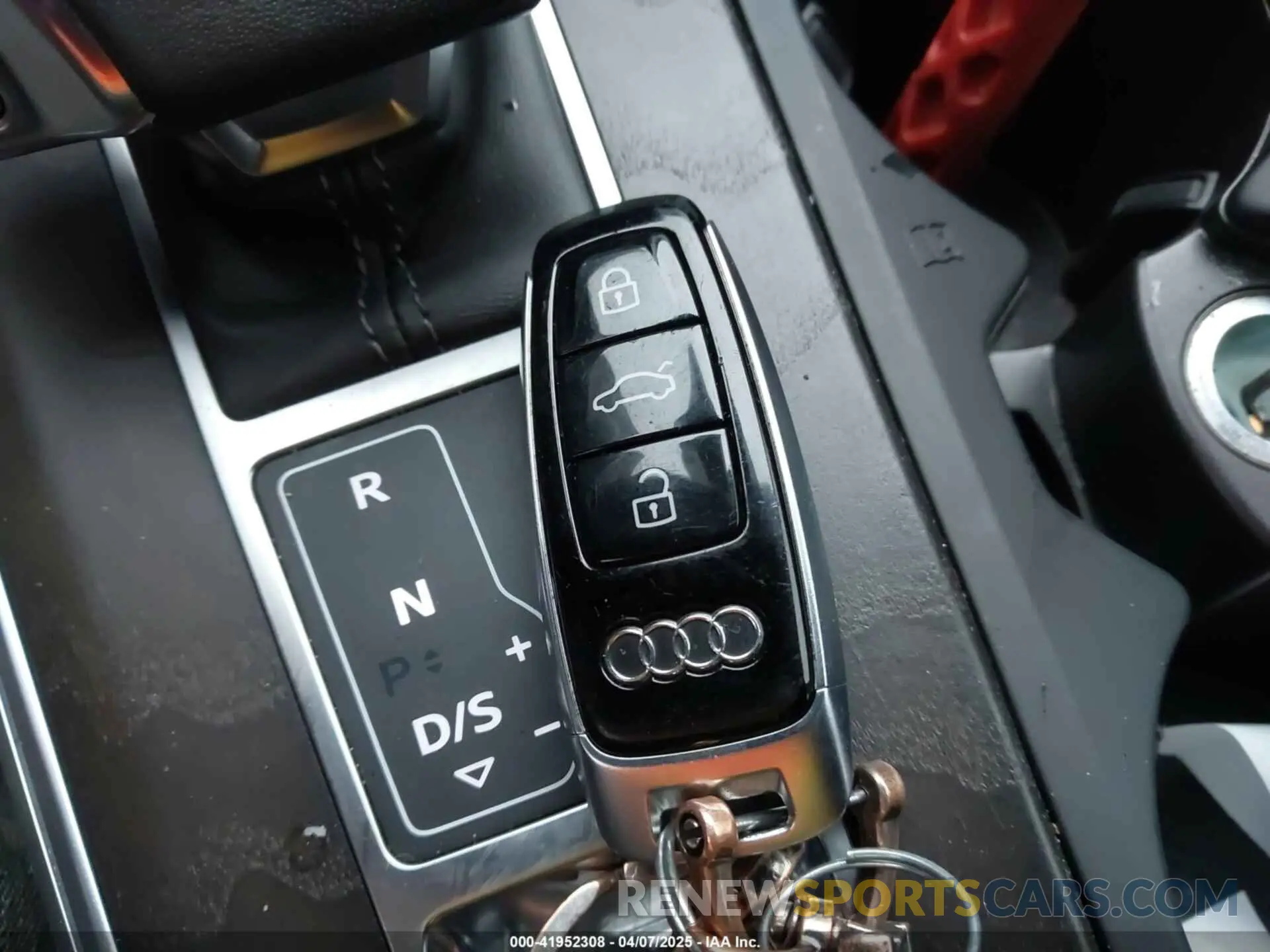 11 Photograph of a damaged car WAUV2AF21KN040153 AUDI A7 2019