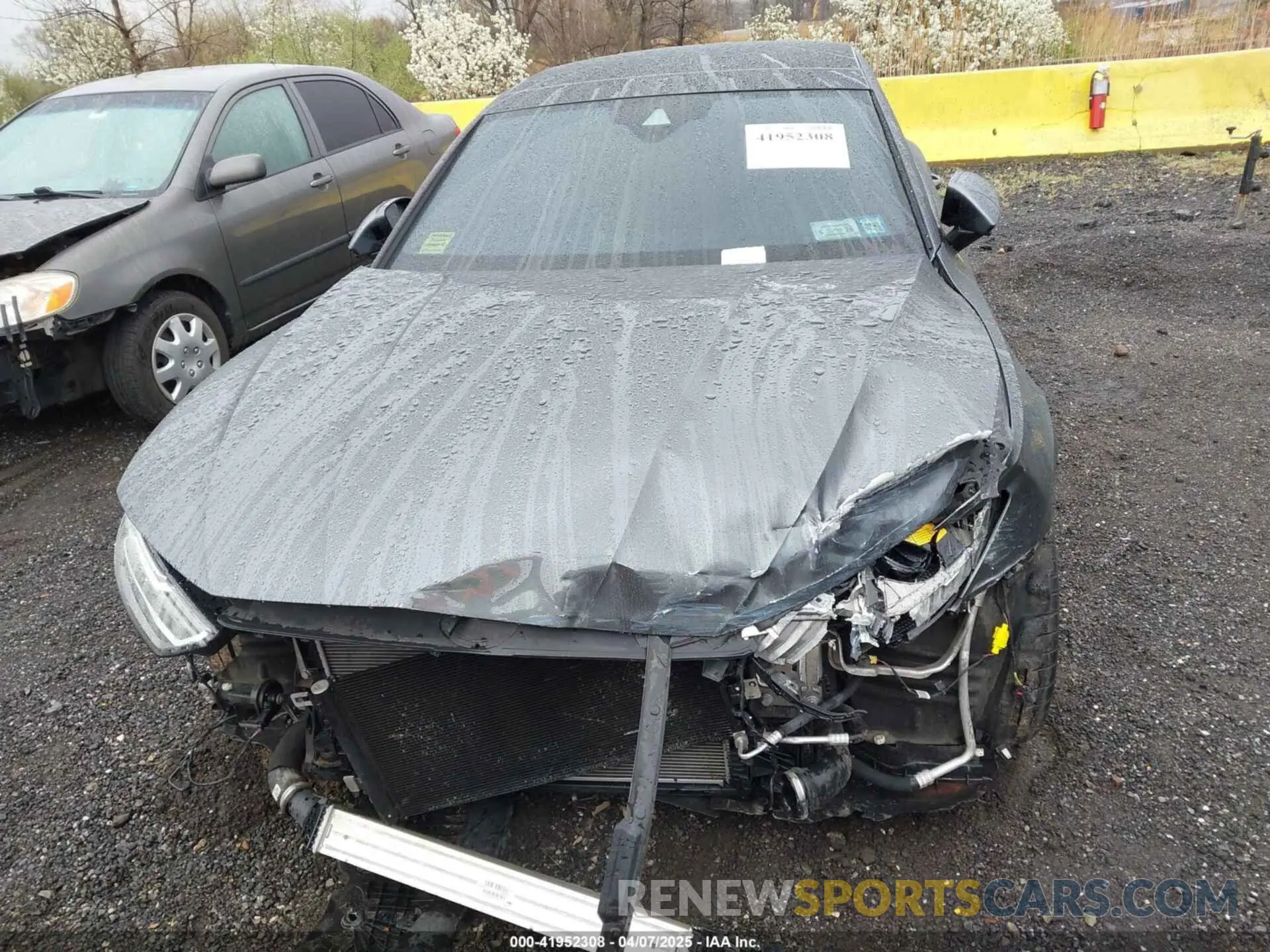 12 Photograph of a damaged car WAUV2AF21KN040153 AUDI A7 2019