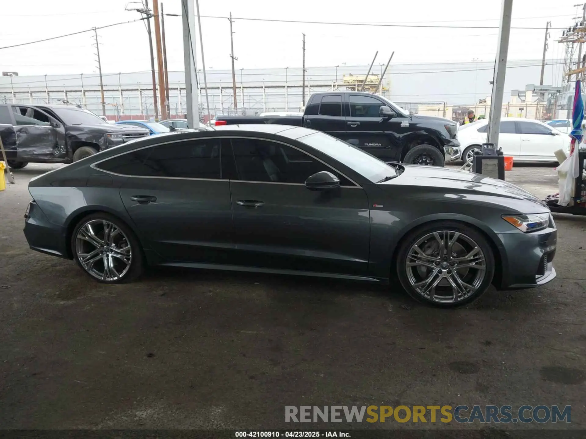 14 Фотография поврежденного автомобиля WAUV2AF25KN022867 AUDI A7 2019