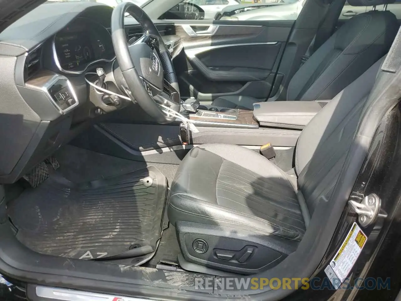 7 Photograph of a damaged car WAUU2AF20LN015662 AUDI A7 2020