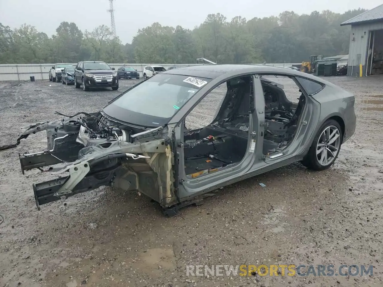 1 Фотография поврежденного автомобиля WAUU2BF21PN039674 AUDI A7 2023