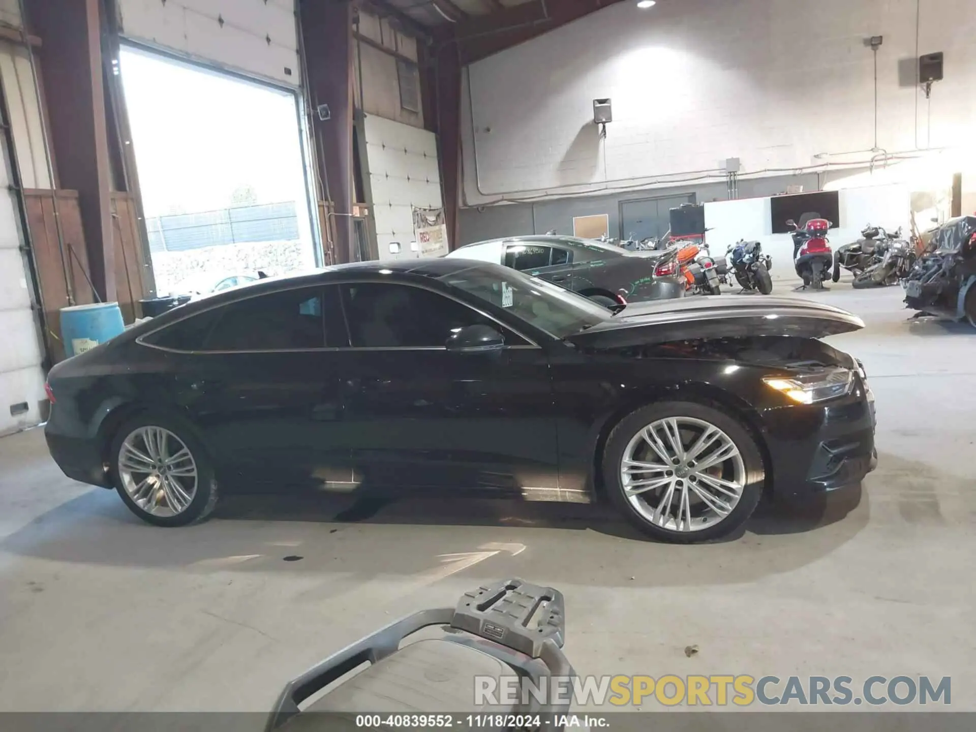 14 Photograph of a damaged car WAUR2AF24LN002340 AUDI A7 SPORTBACK 2020