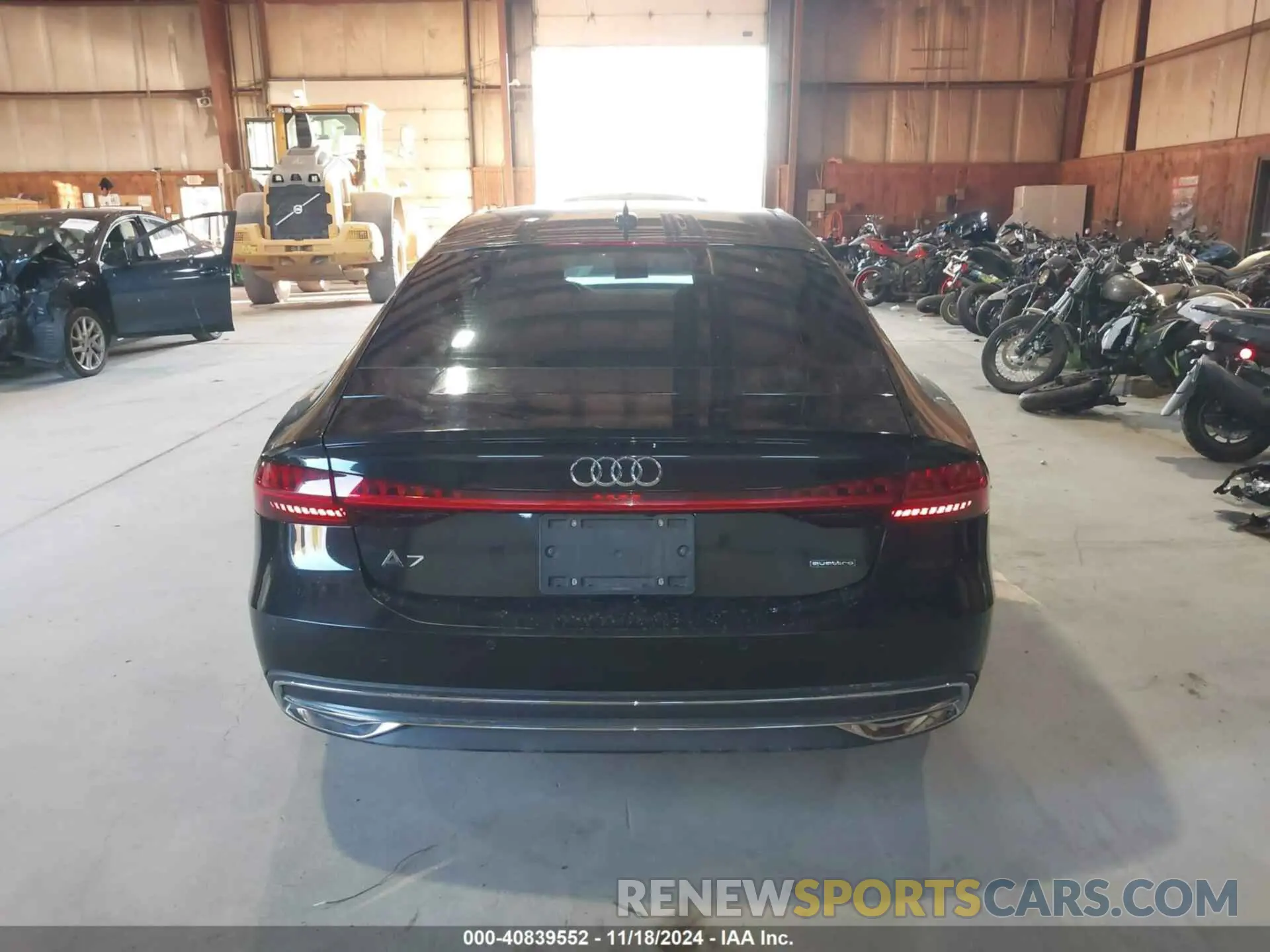 17 Photograph of a damaged car WAUR2AF24LN002340 AUDI A7 SPORTBACK 2020