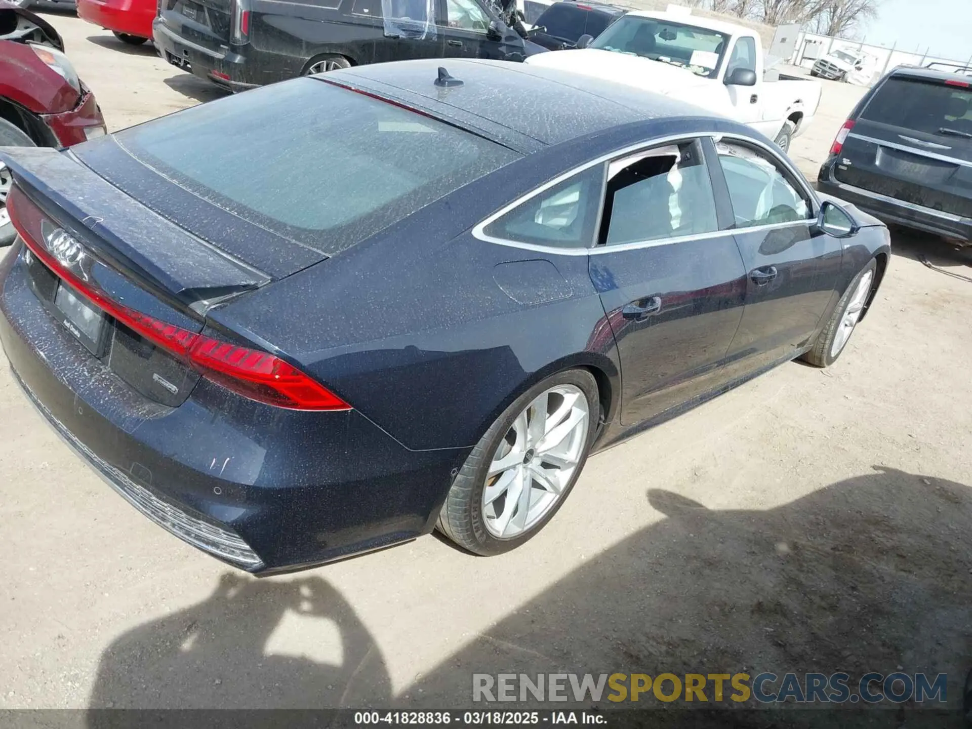 4 Фотография поврежденного автомобиля WAUU2AF21MN046713 AUDI A7 SPORTBACK 2021