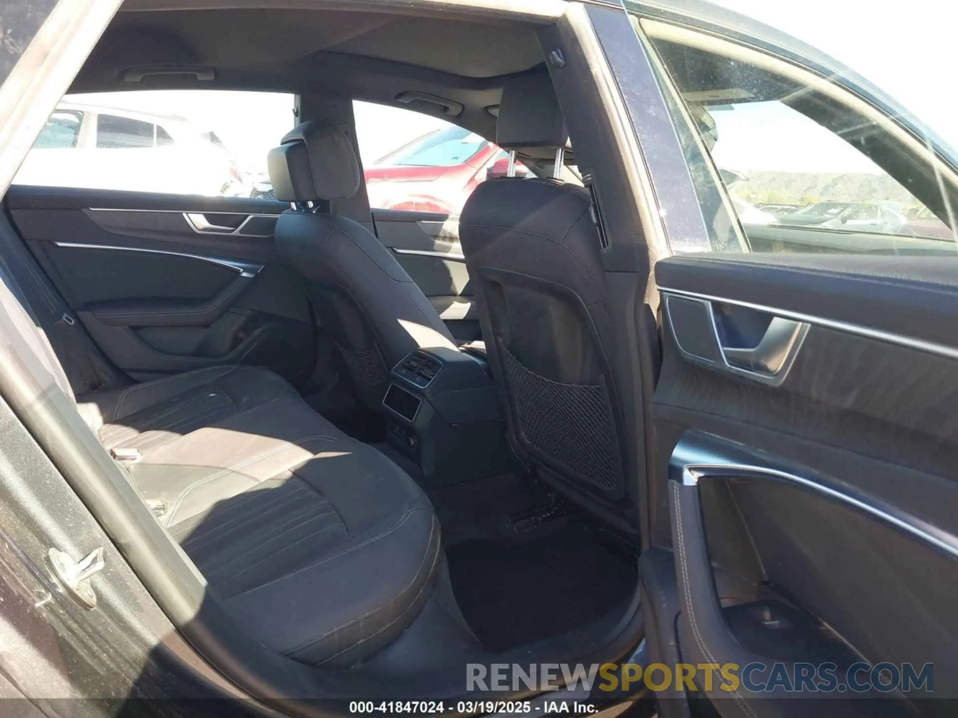 8 Photograph of a damaged car WAUU2BF25PN036373 AUDI A7 SPORTBACK 2023