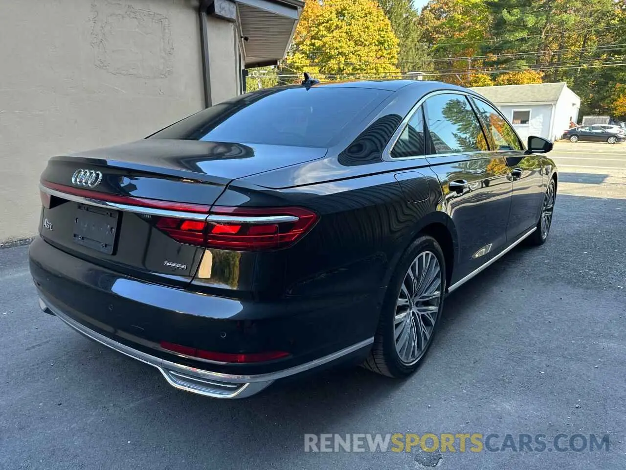 4 Photograph of a damaged car WAU8DAF82KN002992 AUDI A8 2019
