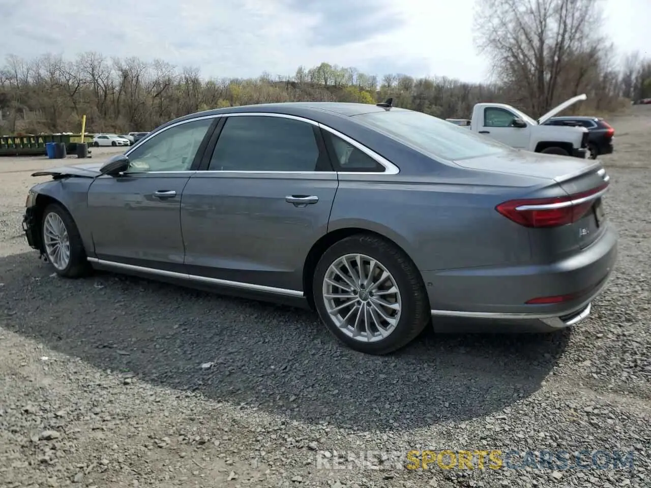 2 Фотография поврежденного автомобиля WAU8DAF83KN010101 AUDI A8 2019