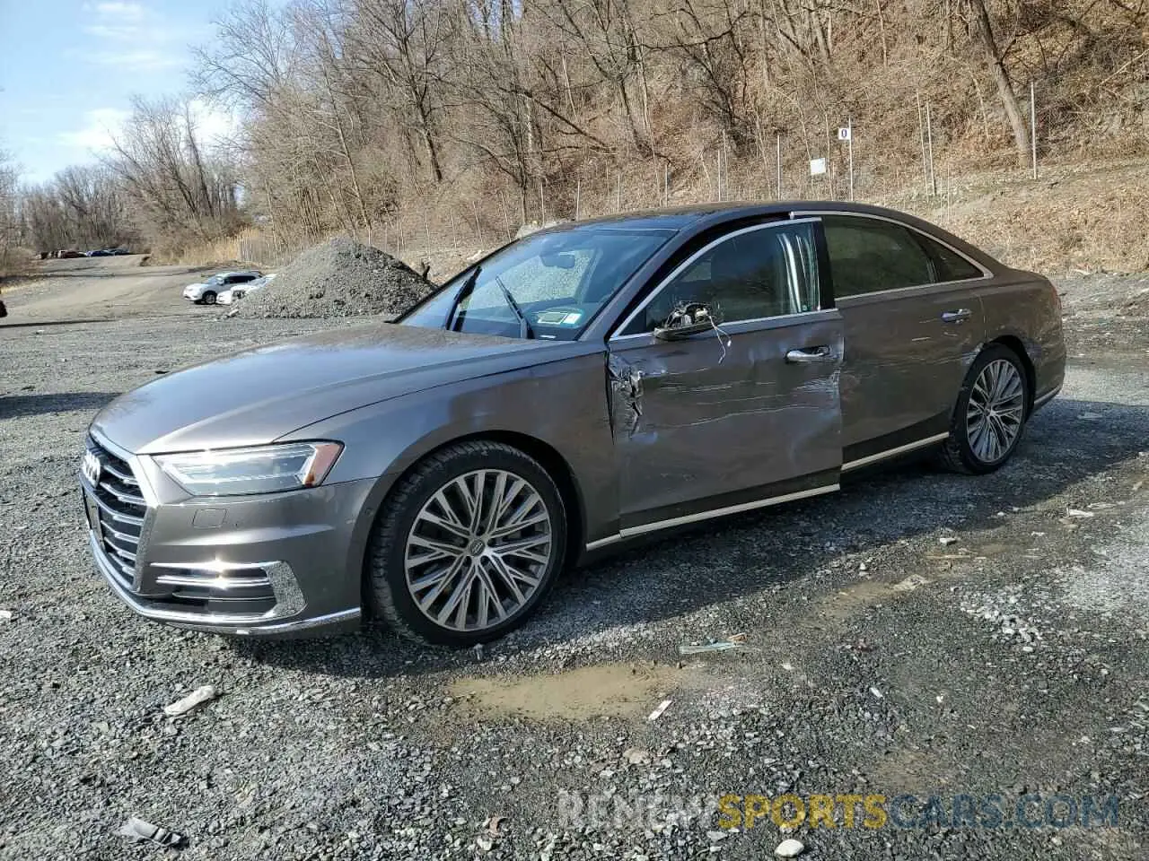 1 Фотография поврежденного автомобиля WAU8DAF86KN005264 AUDI A8 2019