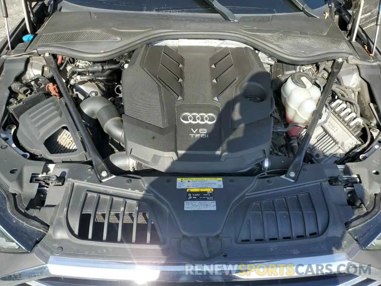 11 Фотография поврежденного автомобиля WAU8DAF86KN005264 AUDI A8 2019