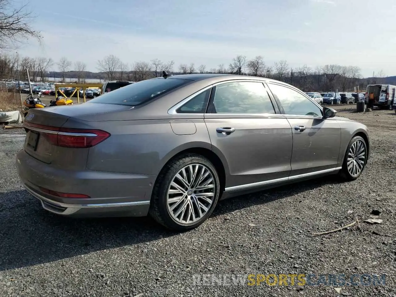 3 Фотография поврежденного автомобиля WAU8DAF86KN005264 AUDI A8 2019