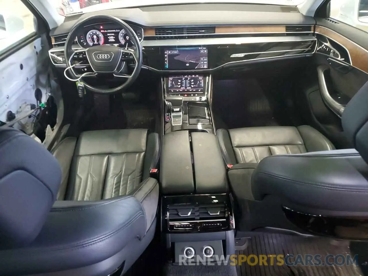 8 Photograph of a damaged car WAU8DAF86KN005765 AUDI A8 2019