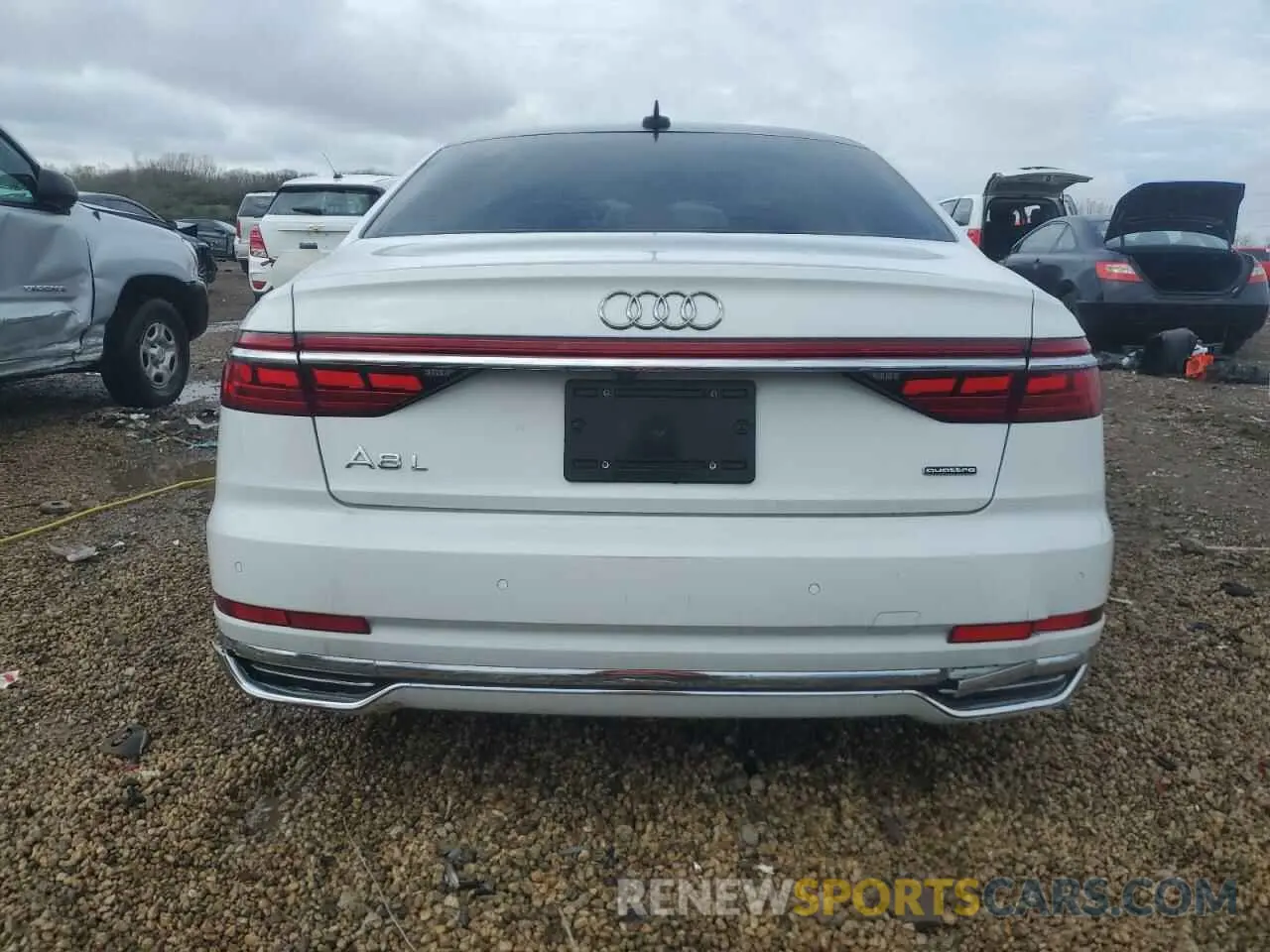 6 Фотография поврежденного автомобиля WAU8DAF87KN018640 AUDI A8 2019