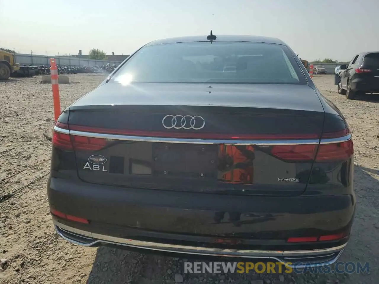 6 Фотография поврежденного автомобиля WAU8DAF88KN005671 AUDI A8 2019