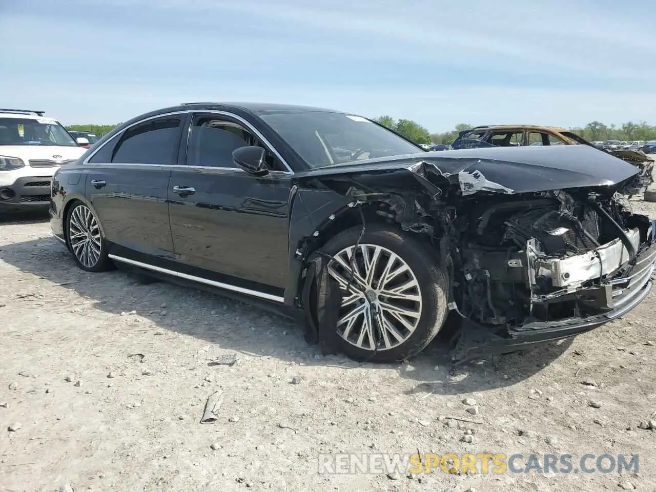 4 Фотография поврежденного автомобиля WAU8DAF88KN006268 AUDI A8 2019