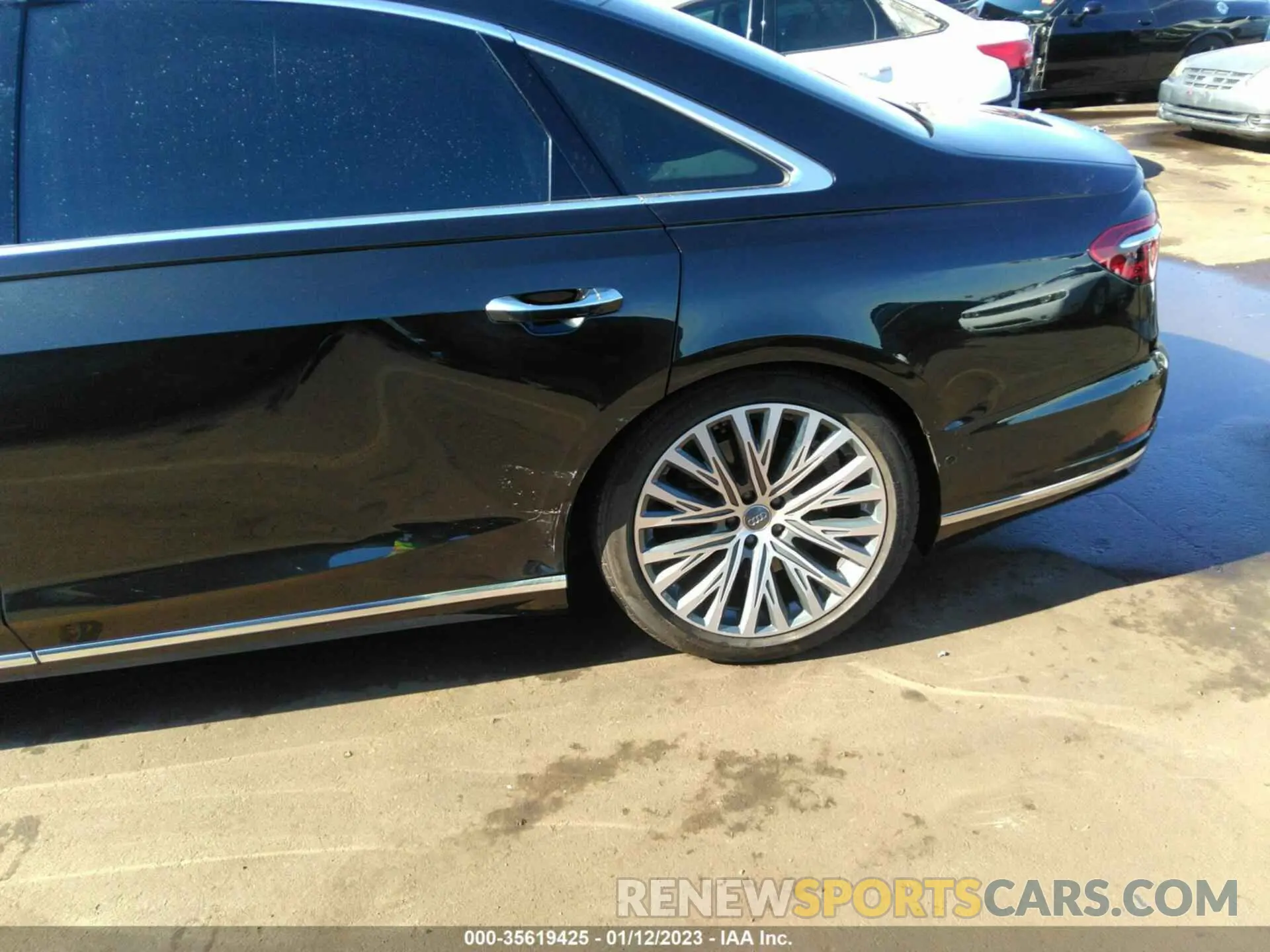 6 Фотография поврежденного автомобиля WAU8DAF8XKN003226 AUDI A8 2019