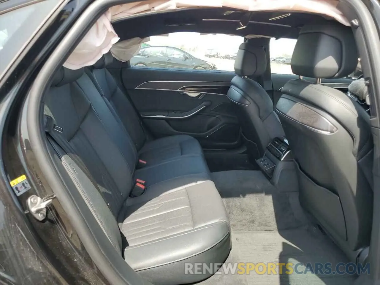 10 Фотография поврежденного автомобиля WAULDAF83NN009819 AUDI A8 2022