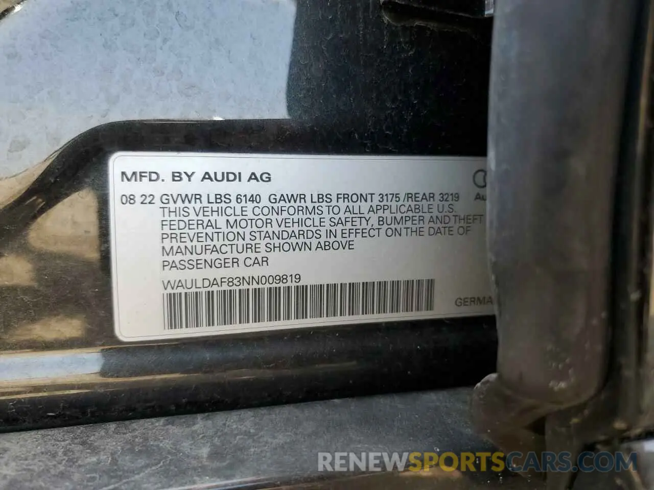 12 Фотография поврежденного автомобиля WAULDAF83NN009819 AUDI A8 2022