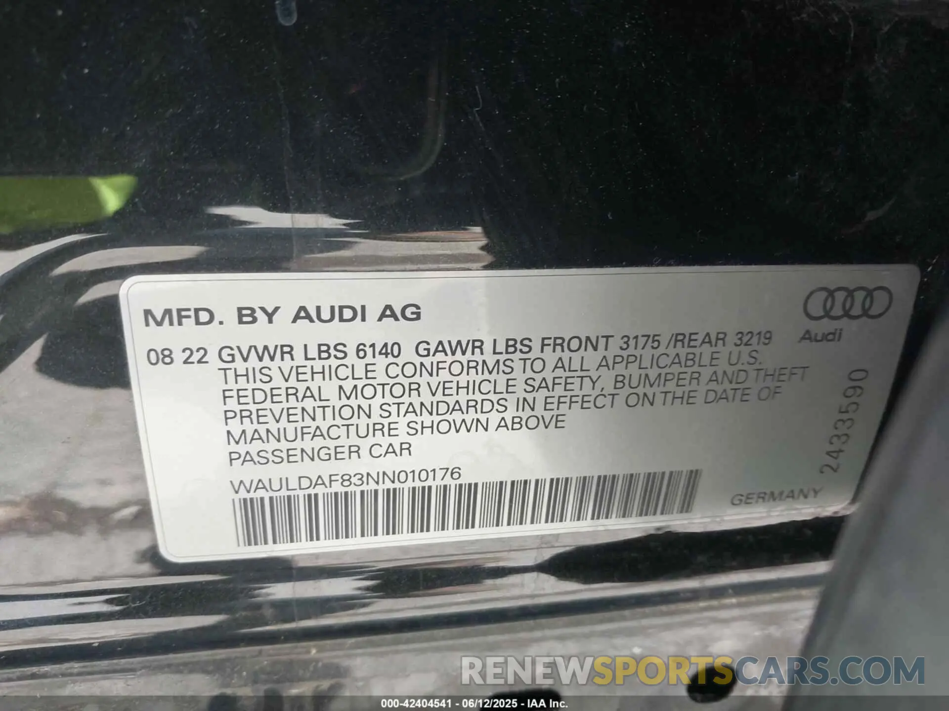 9 Фотография поврежденного автомобиля WAULDAF83NN010176 AUDI A8 2022