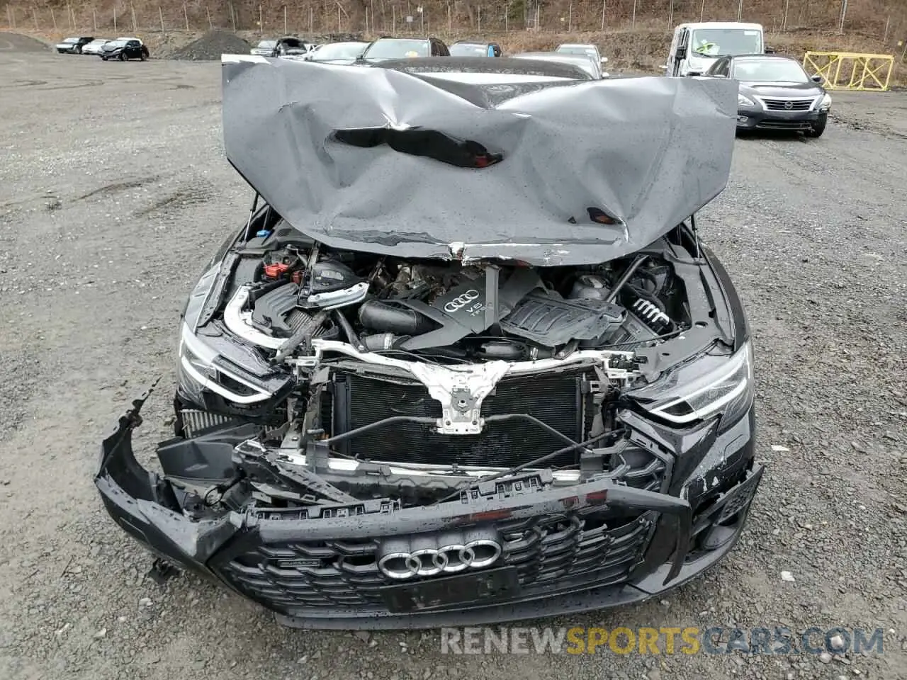 5 Photograph of a damaged car WAULDAF85NN004895 AUDI A8 2022